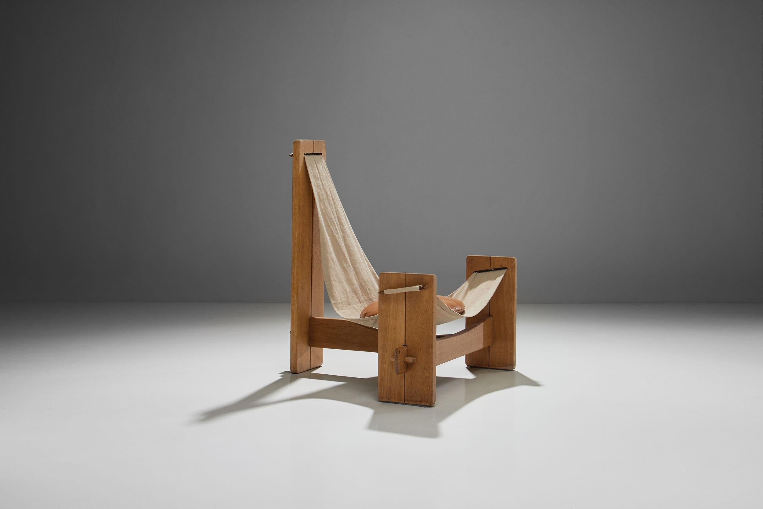 Three Legged Oak Sling Chair, ca 1960-1970s In Good Condition In Utrecht, NL