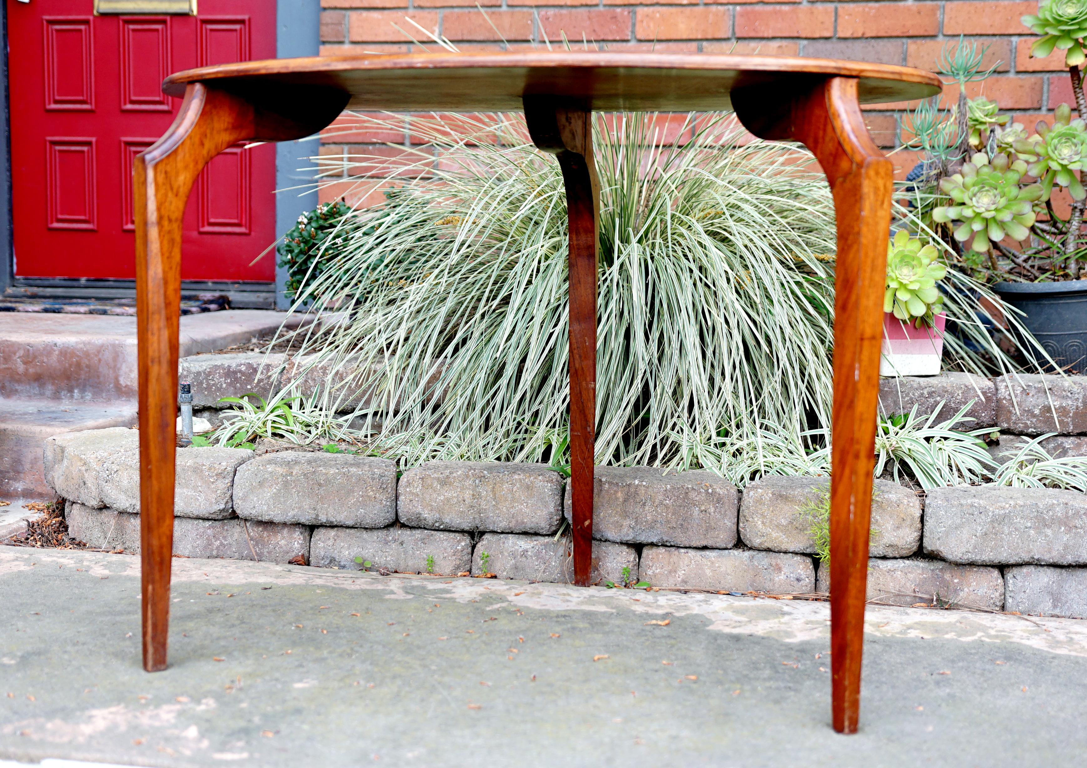 Three-Legged Oval Scandinavian Style Walnut Serving or Writing Table In Good Condition For Sale In Lomita, CA