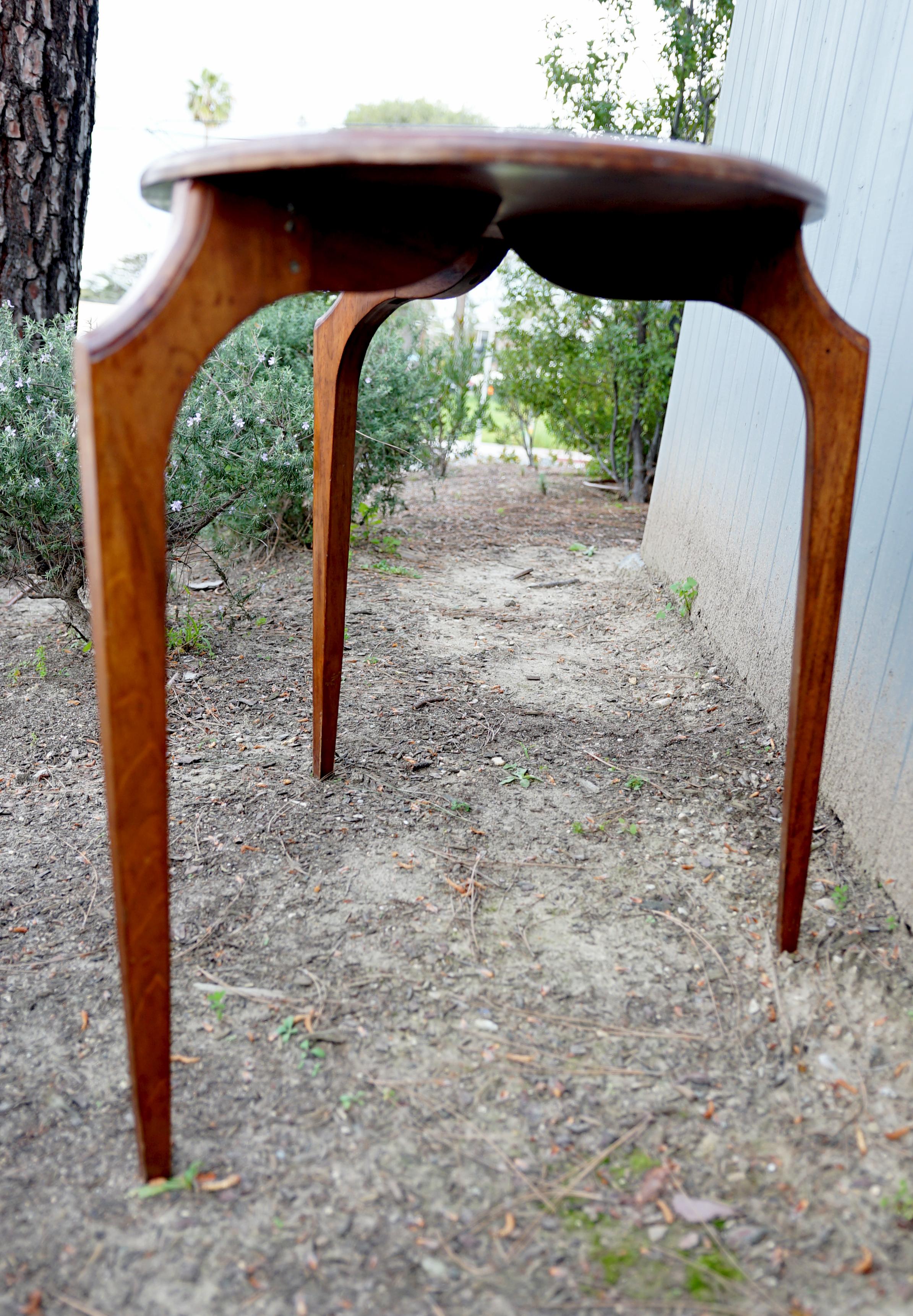 Three-Legged Oval Scandinavian Style Walnut Serving or Writing Table For Sale 1