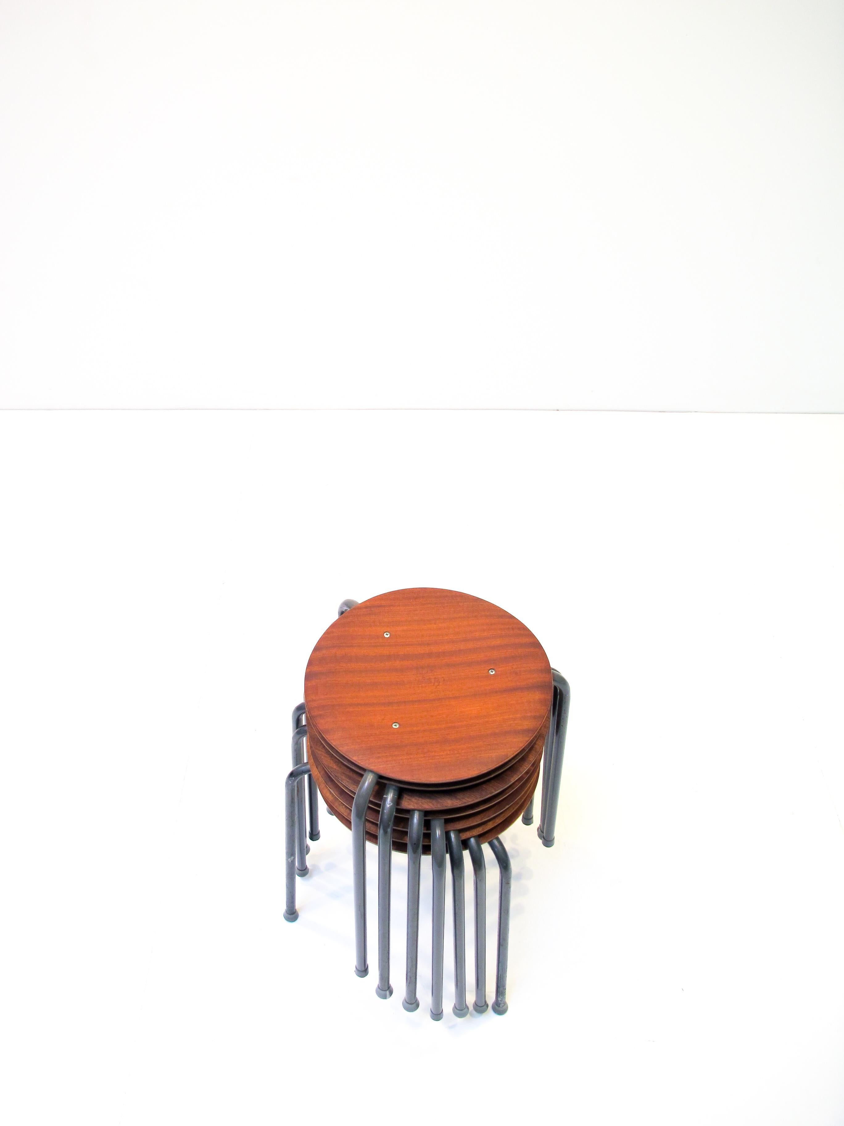 Scandinavian Modern Three-Legged Stacking Stool with Molded Plywood Seatings, 1950s Denmark  For Sale
