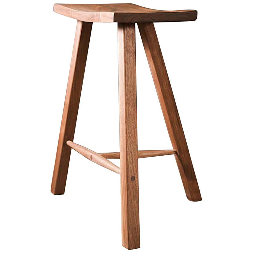 Tabouret en bois à trois pieds en noyer de Hopes Woodshop