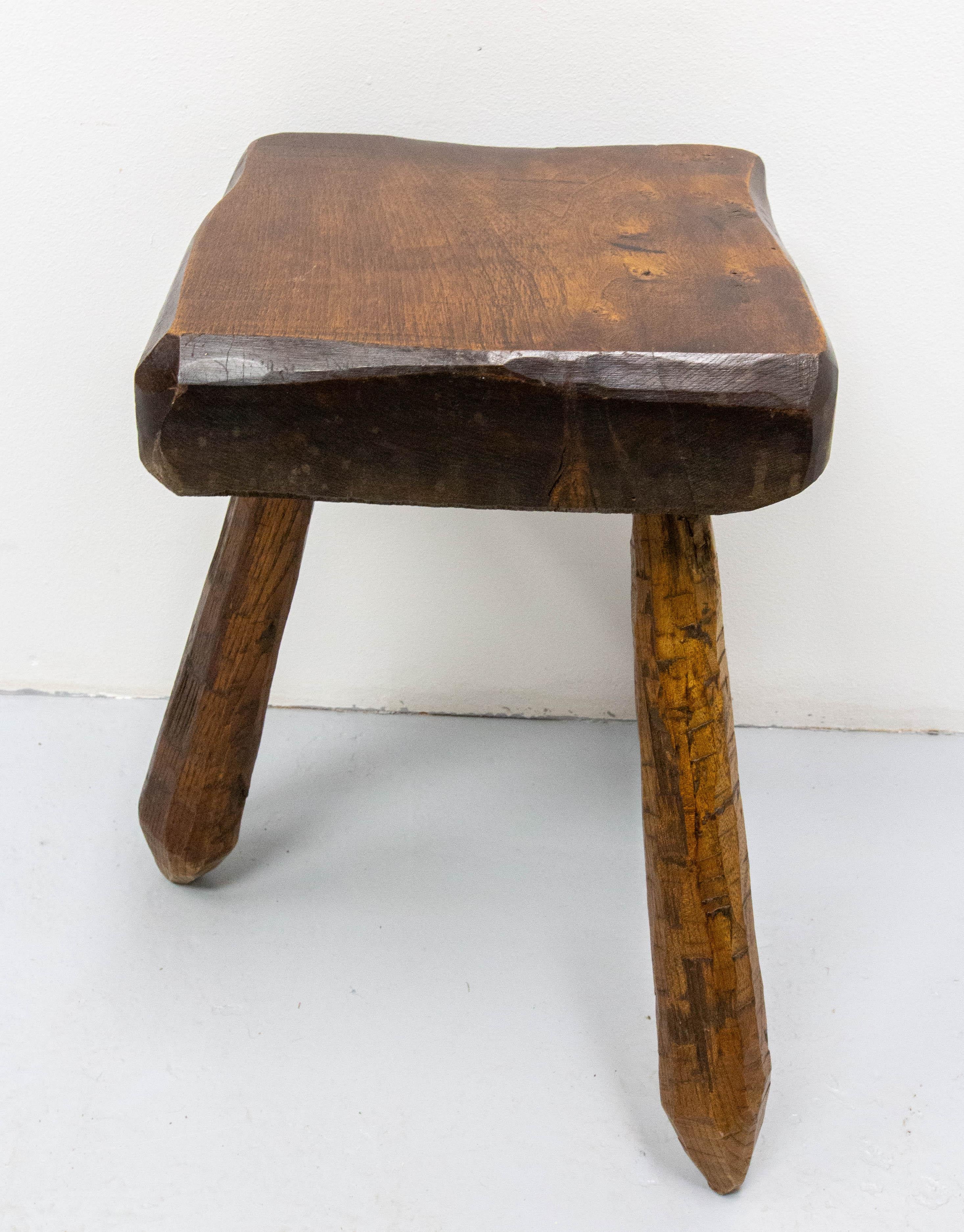 Three-Legs Brutalist Stool or Milking Stool Midcentury French In Good Condition For Sale In Labrit, Landes