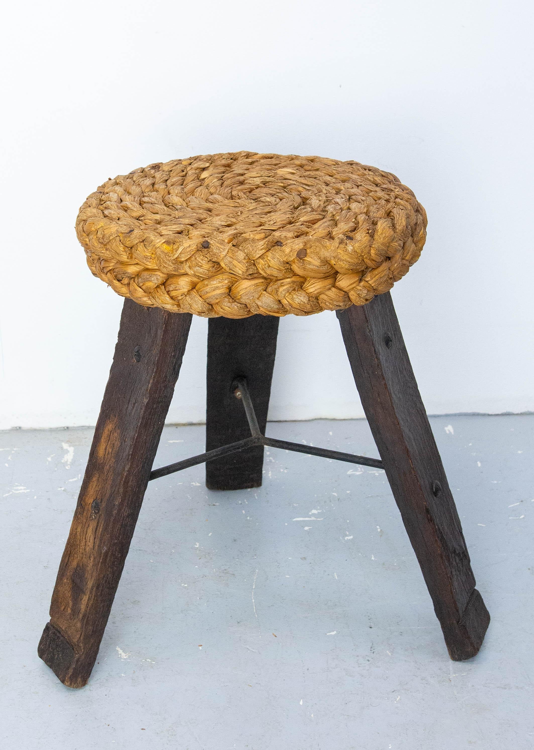 Mid-Century Modern Three Legs Stool Round Oak, Iron & Straw by Audoux-Minnet, France circa 1950 For Sale