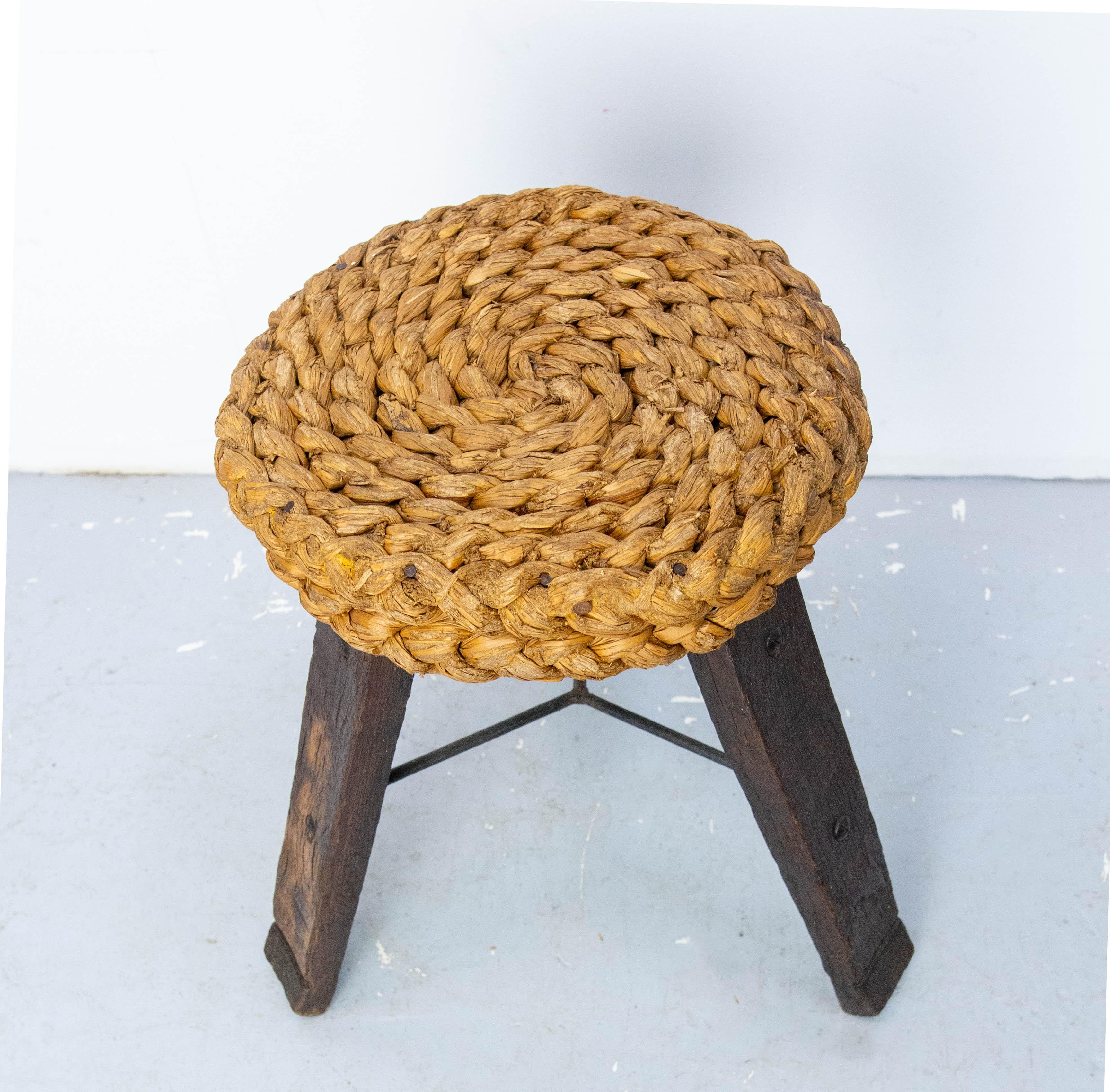 French Three Legs Stool Round Oak, Iron & Straw by Audoux-Minnet, France circa 1950 For Sale