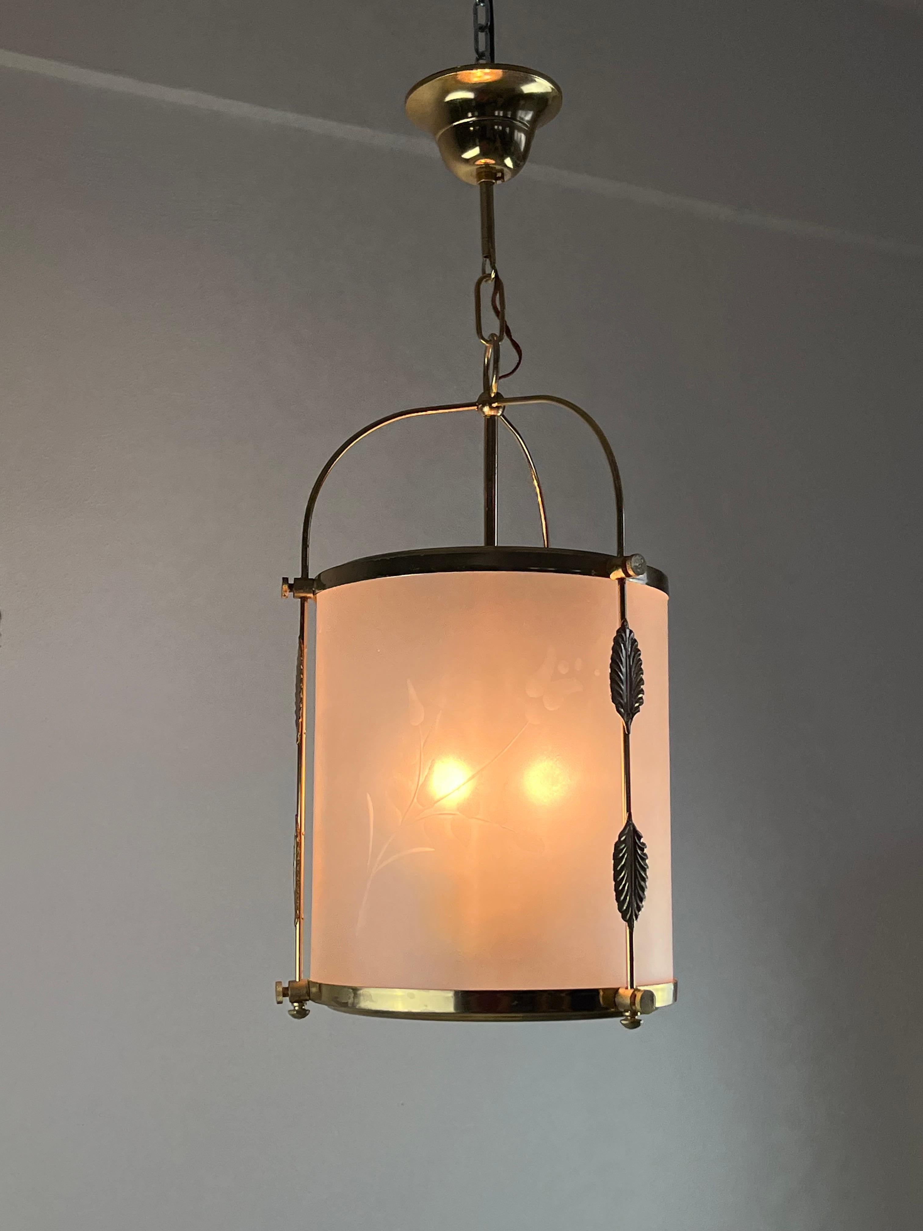 Other Three-light Chandelier in worked glass and gilded metal, Italy, 1960s For Sale