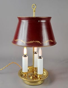 Three-light Louis XVI-style Bouillotte Lamp