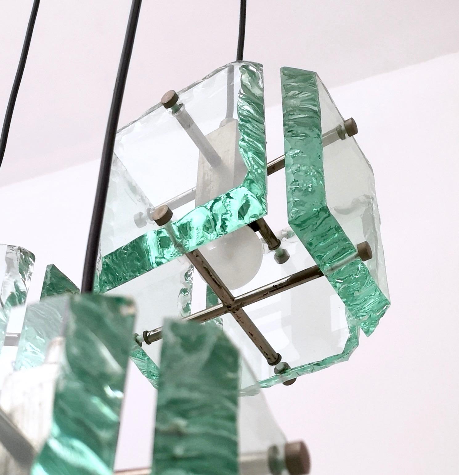 italien Lampe à suspension vintage à trois lumières en verre vert Nile par Zero Quattro, Italie en vente