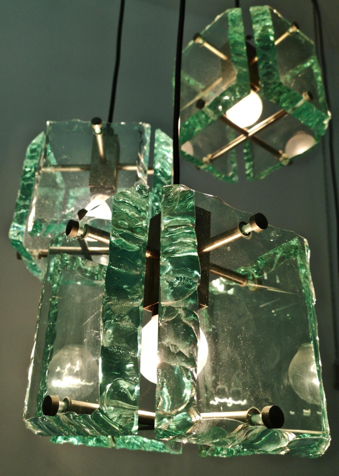 Milieu du XXe siècle Lampe à suspension vintage à trois lumières en verre vert Nile par Zero Quattro, Italie en vente