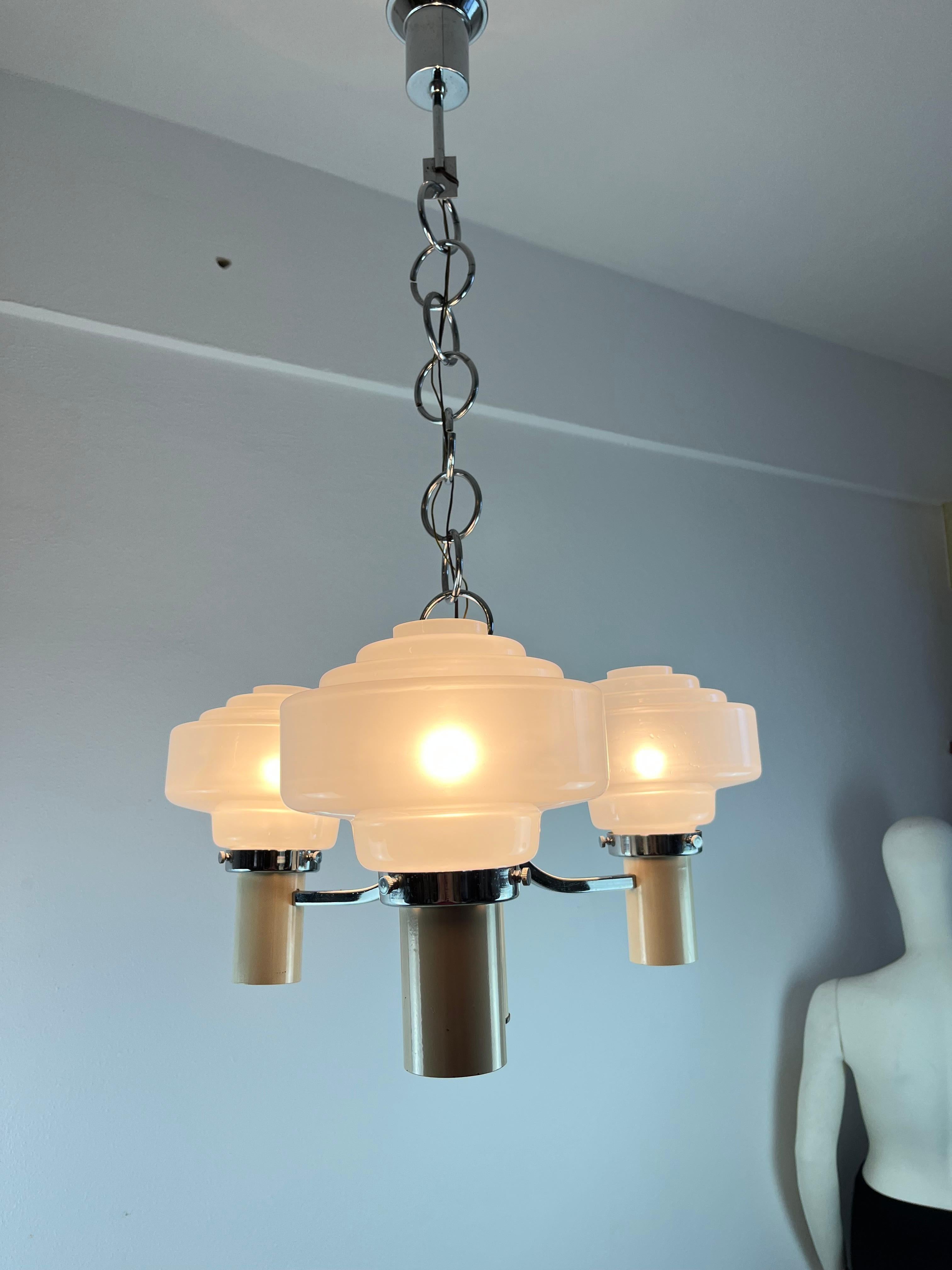 Three Lights Chandelier, Made in Italy, 1970s For Sale 2