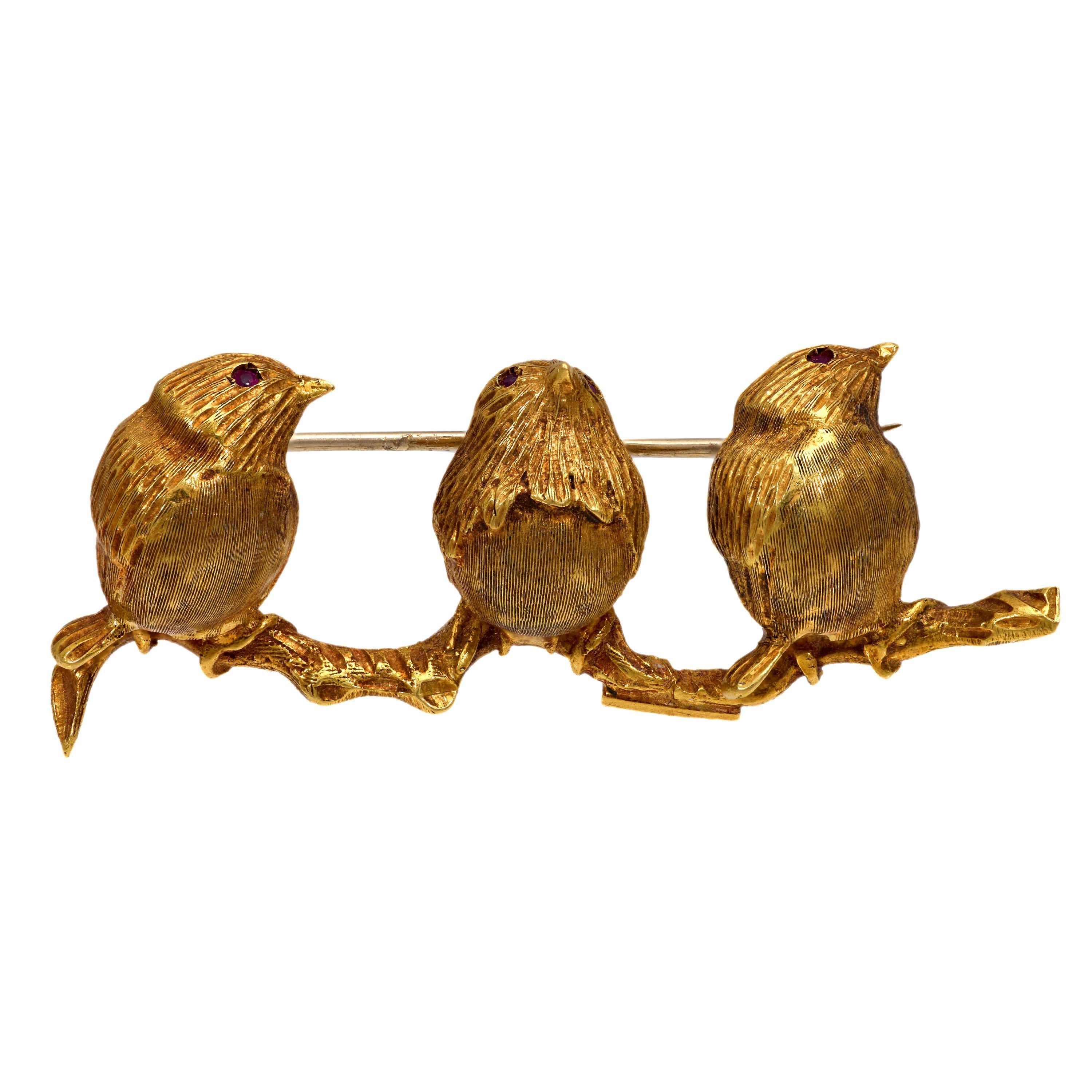Three little birds 18k yellow gold brooch