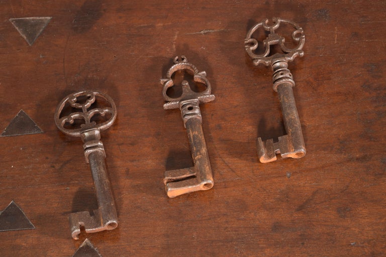 Three Locks Chest, Walnut, Iron, Spain, 17th Century For Sale 6