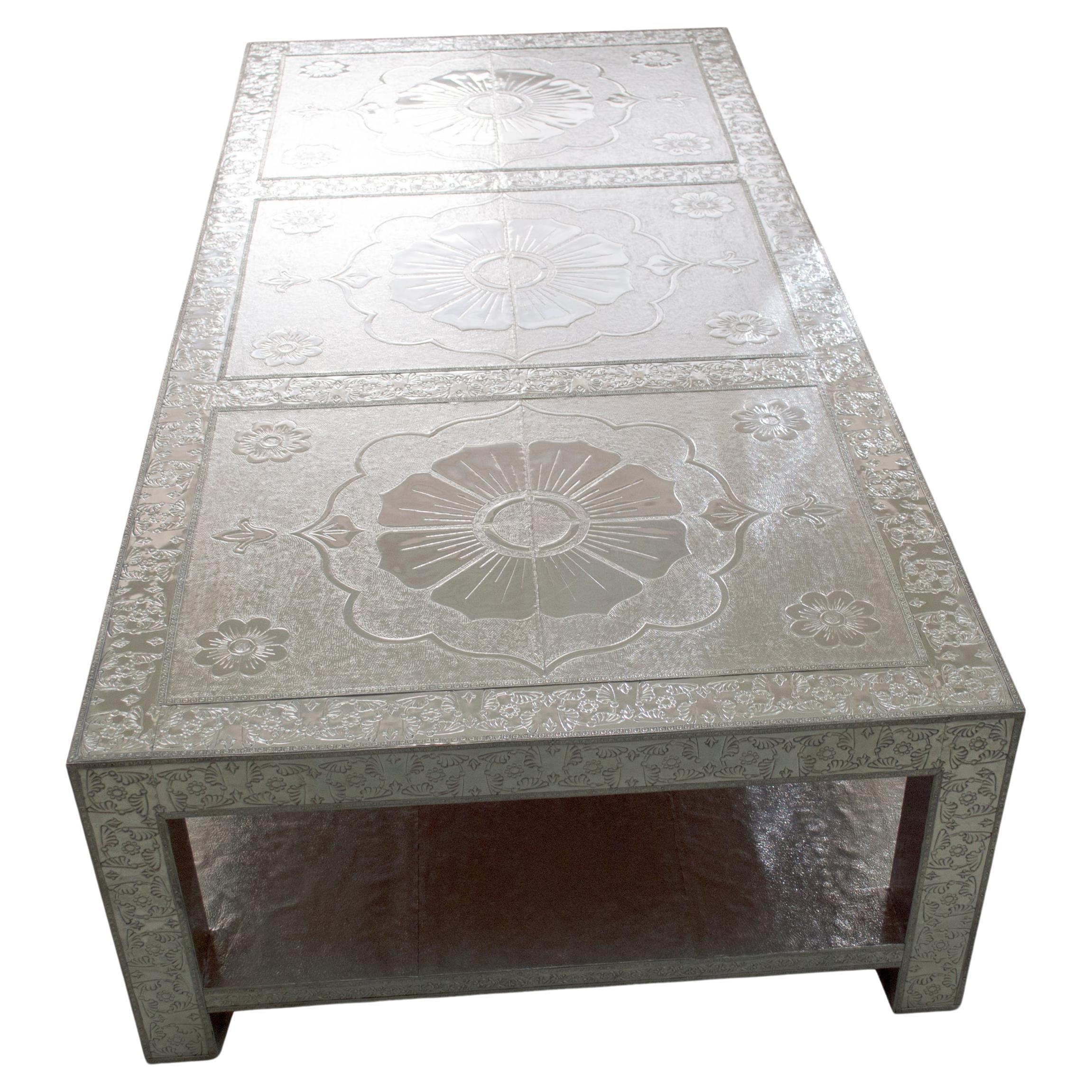 Mesa baja Tres Lotos en Bronce Blanco by Stephanie Odegard en venta 1