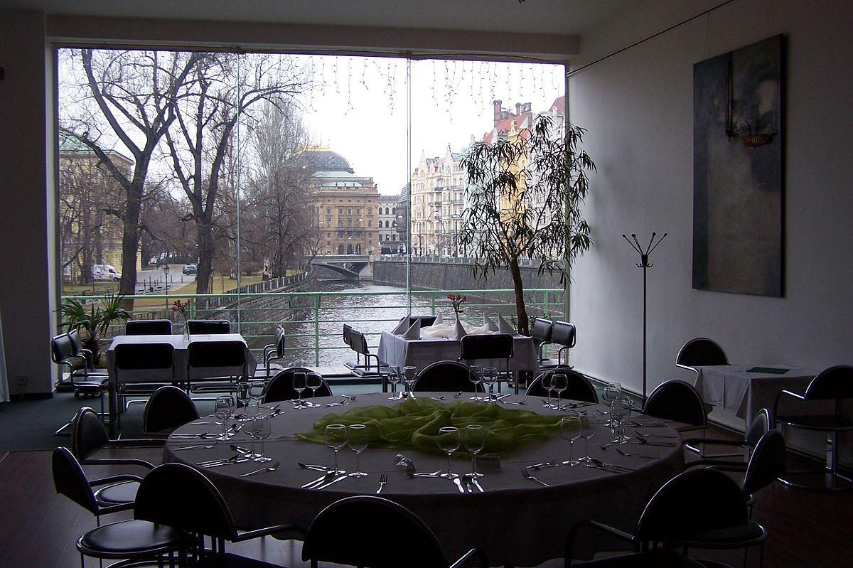 Trois luxueuses tables de salle à manger/bureau en palissandre par Ladislav Vrátník:: 1970 Bon état - En vente à Praha, CZ