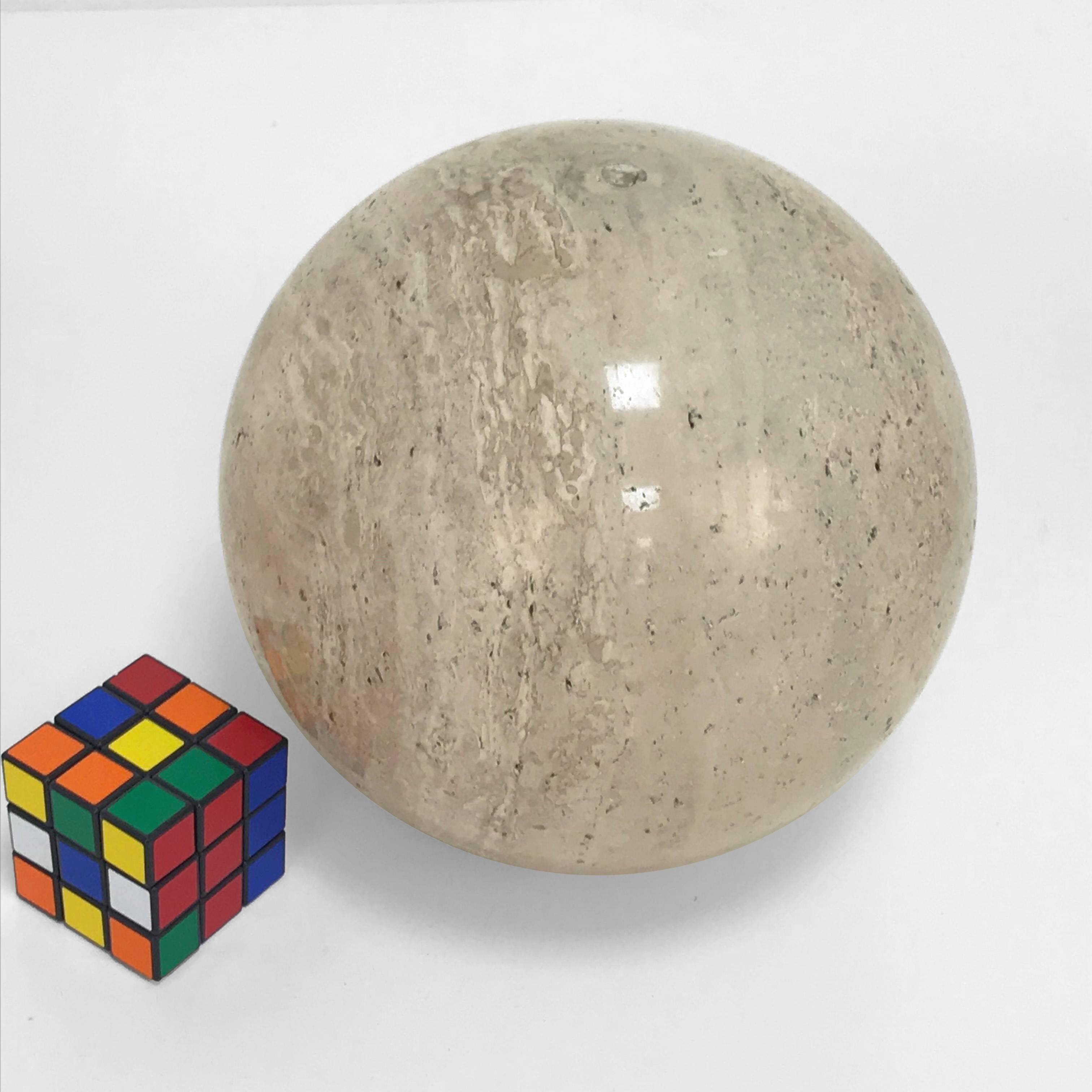 Late 20th Century Three Marble balls, polished travertine, Ornament, Italy, 1970s