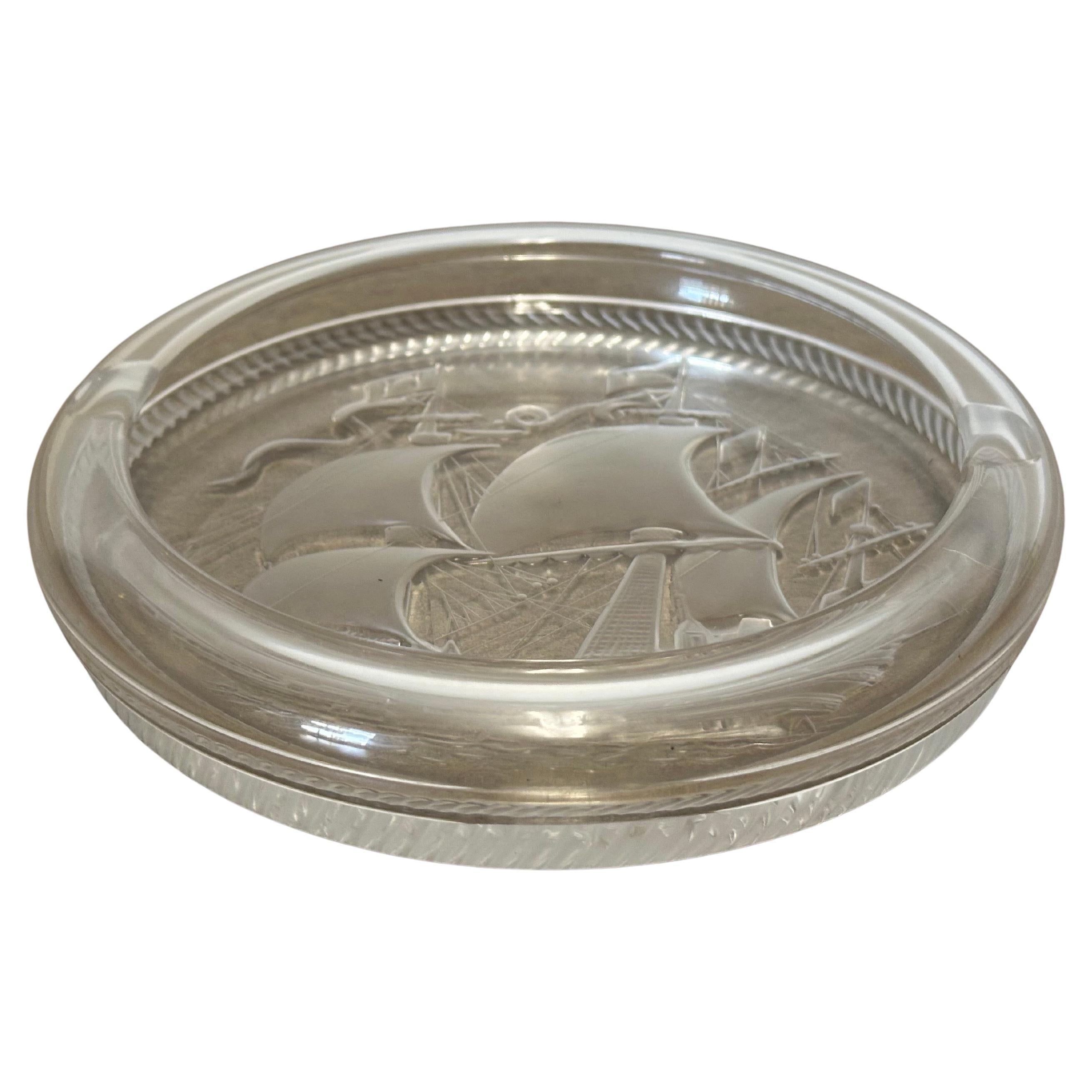 Three Masted Santa Maria Sailboat Crystal Cigar Ashtray by Lalique, Signed, circa 1940s. Gorgeous sailboat crystal cigar ashtray by Lalique of France. This exquisite piece is in excellent vintage condition with no chips or cracks, and measures