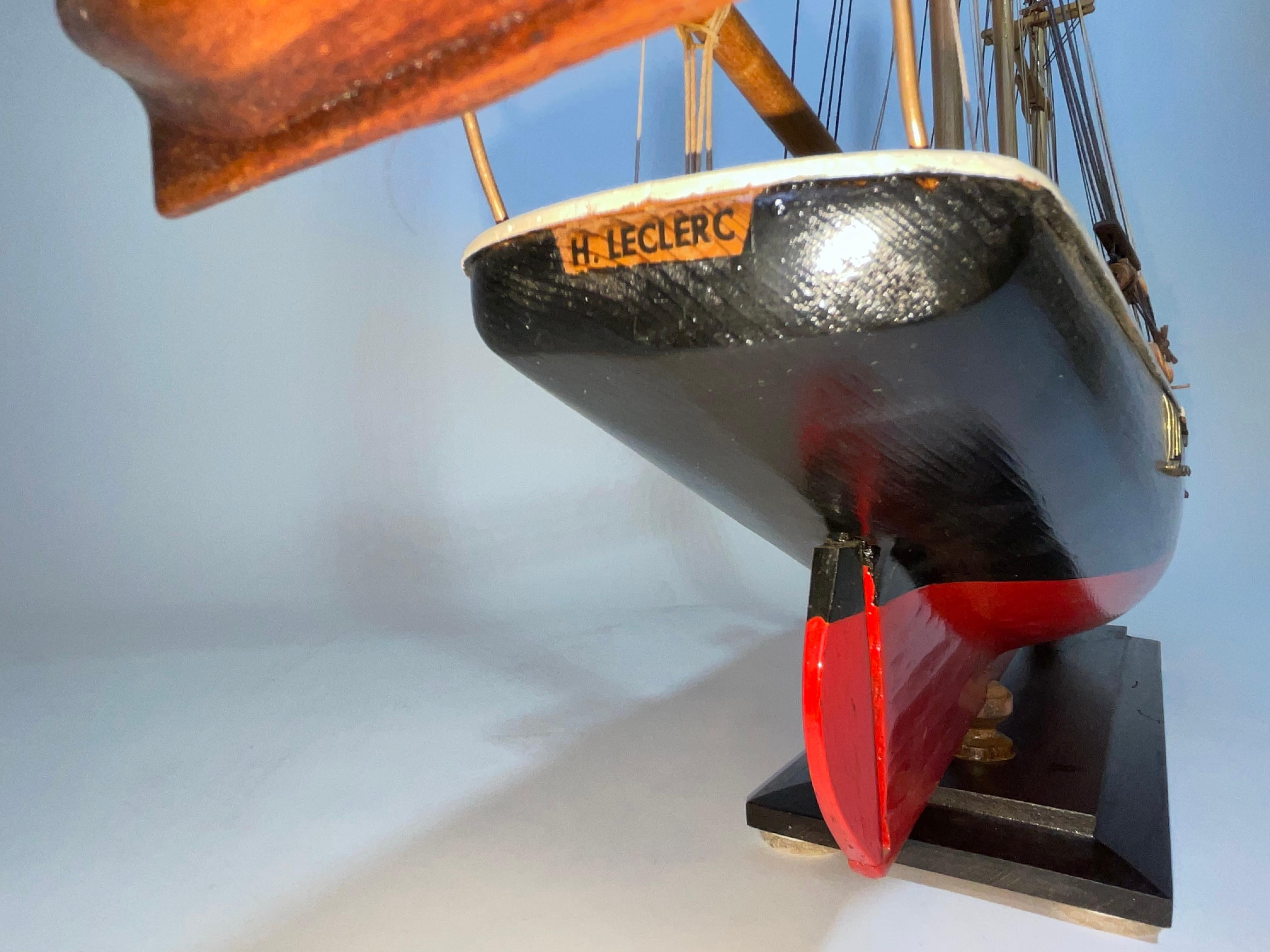 Modèle de navire Schooner à trois mâts en vente 6