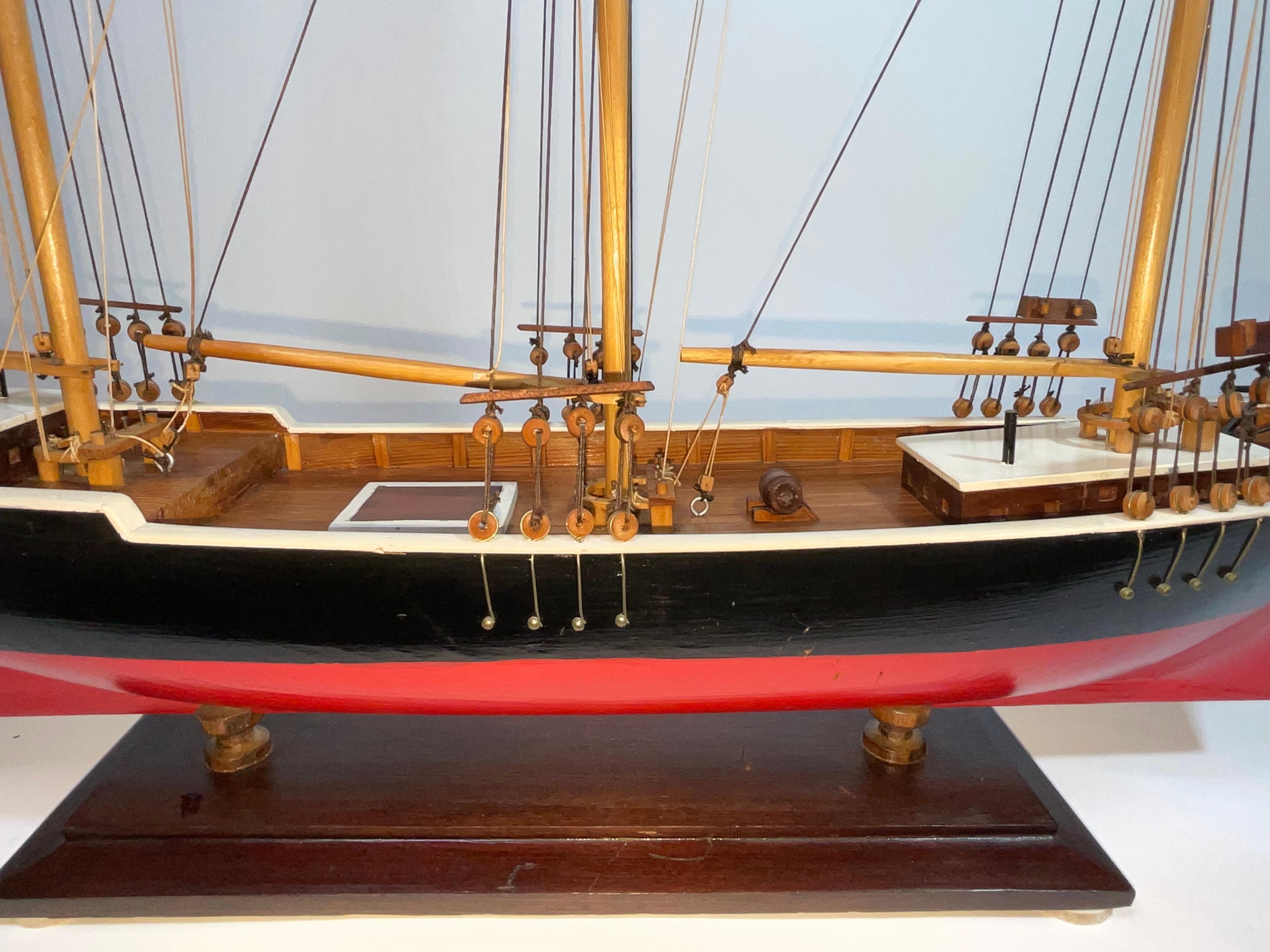 Modèle de navire Schooner à trois mâts en vente 1