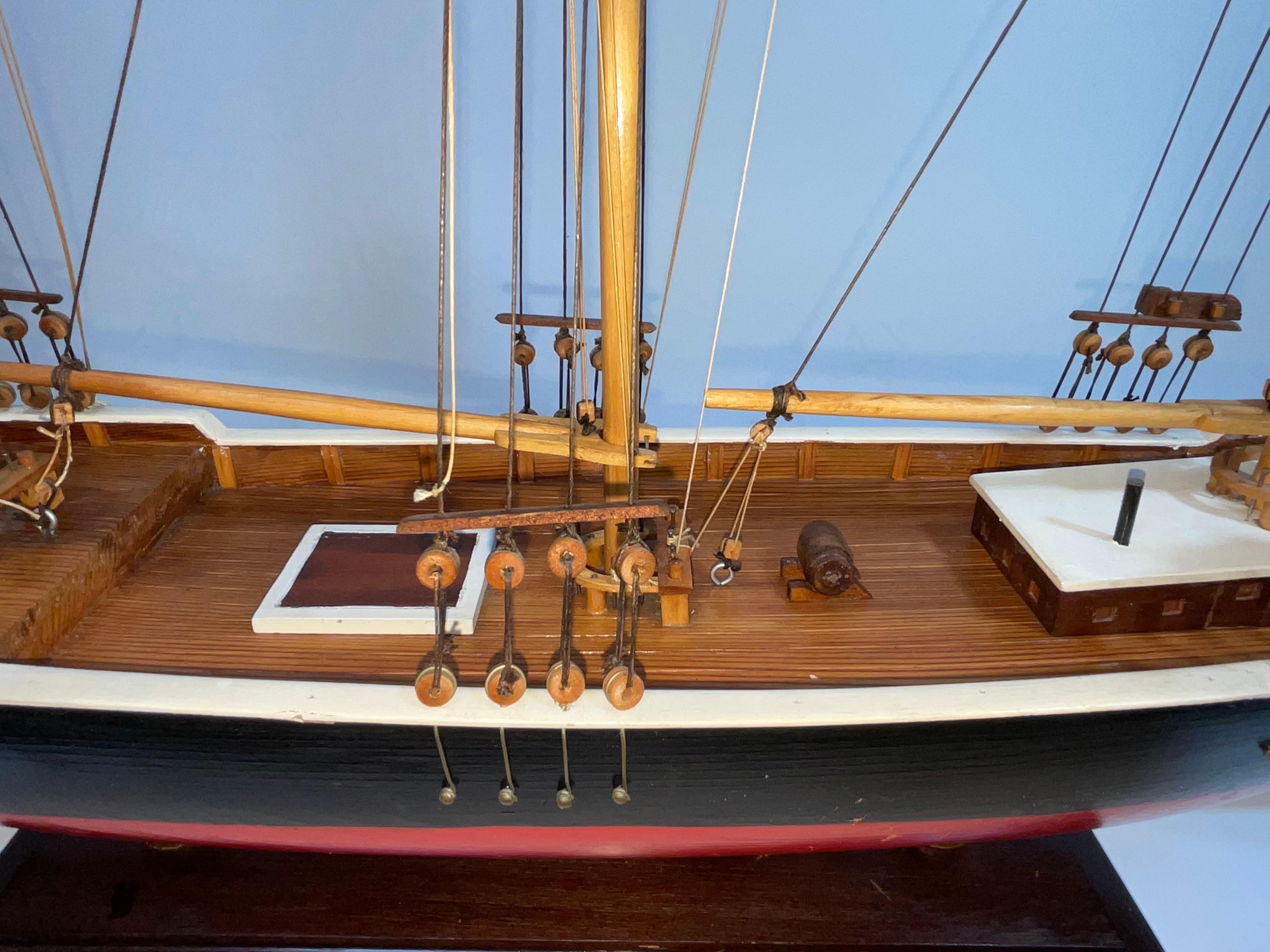 Modèle de navire Schooner à trois mâts en vente 2