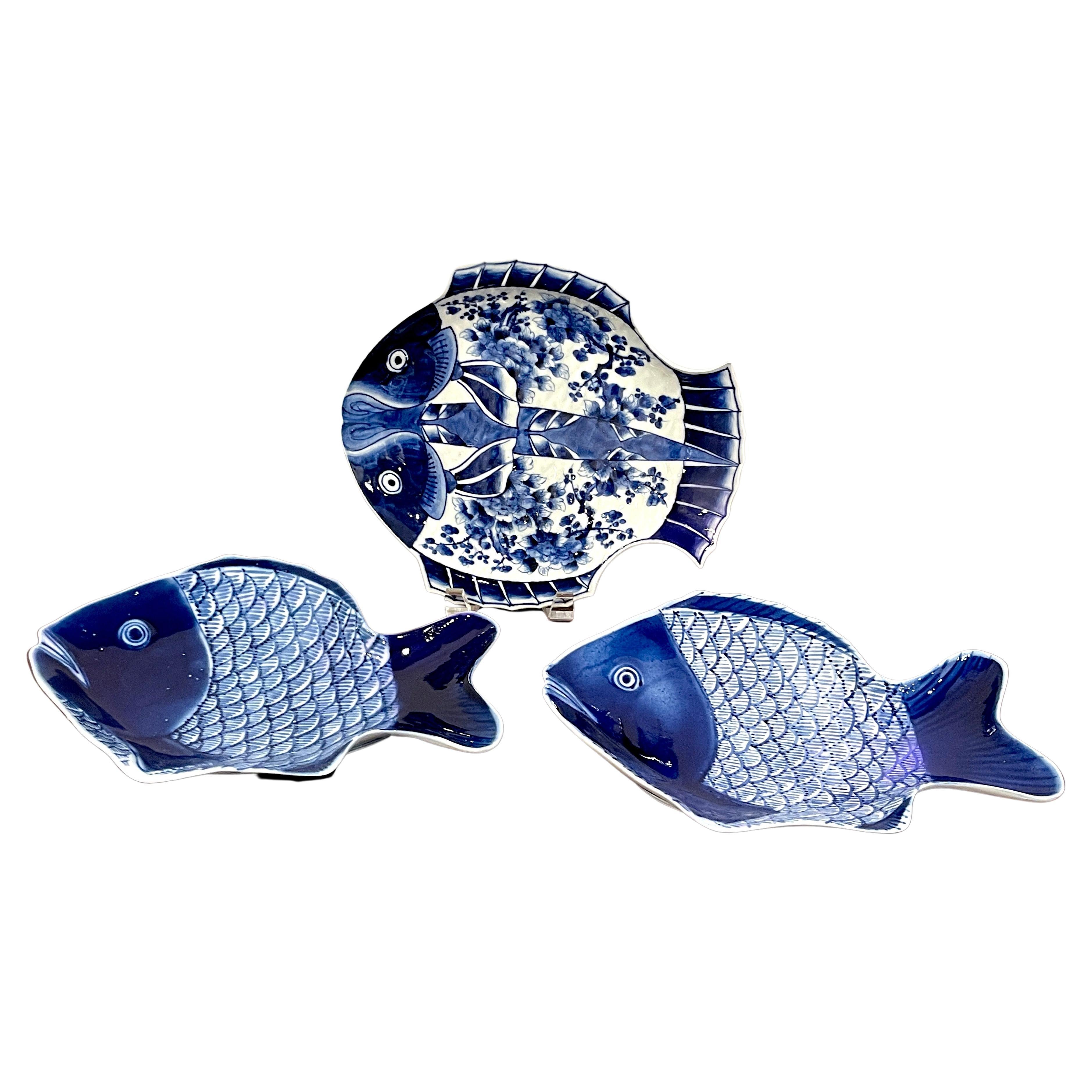 Three Meiji Period Fukagawa Blue & White Fish Plates