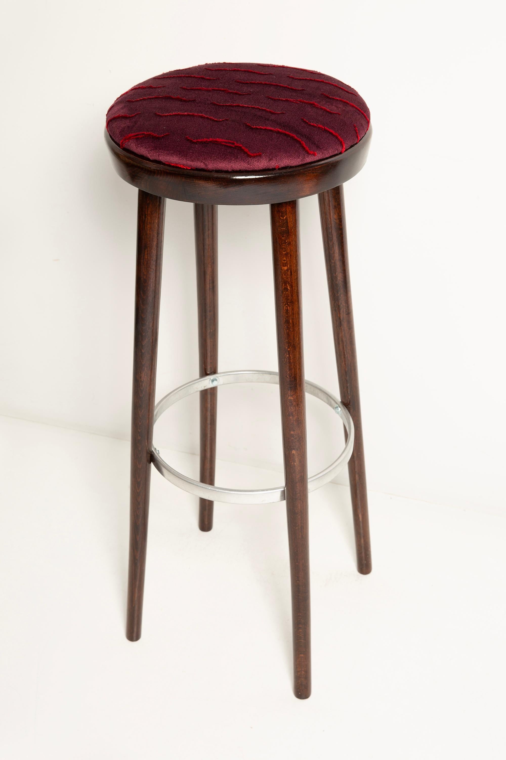 Tres taburetes de bar Mid Century Velvet Nouvelles Vagues by Dedar, Europa, Años 60 Polaco en venta