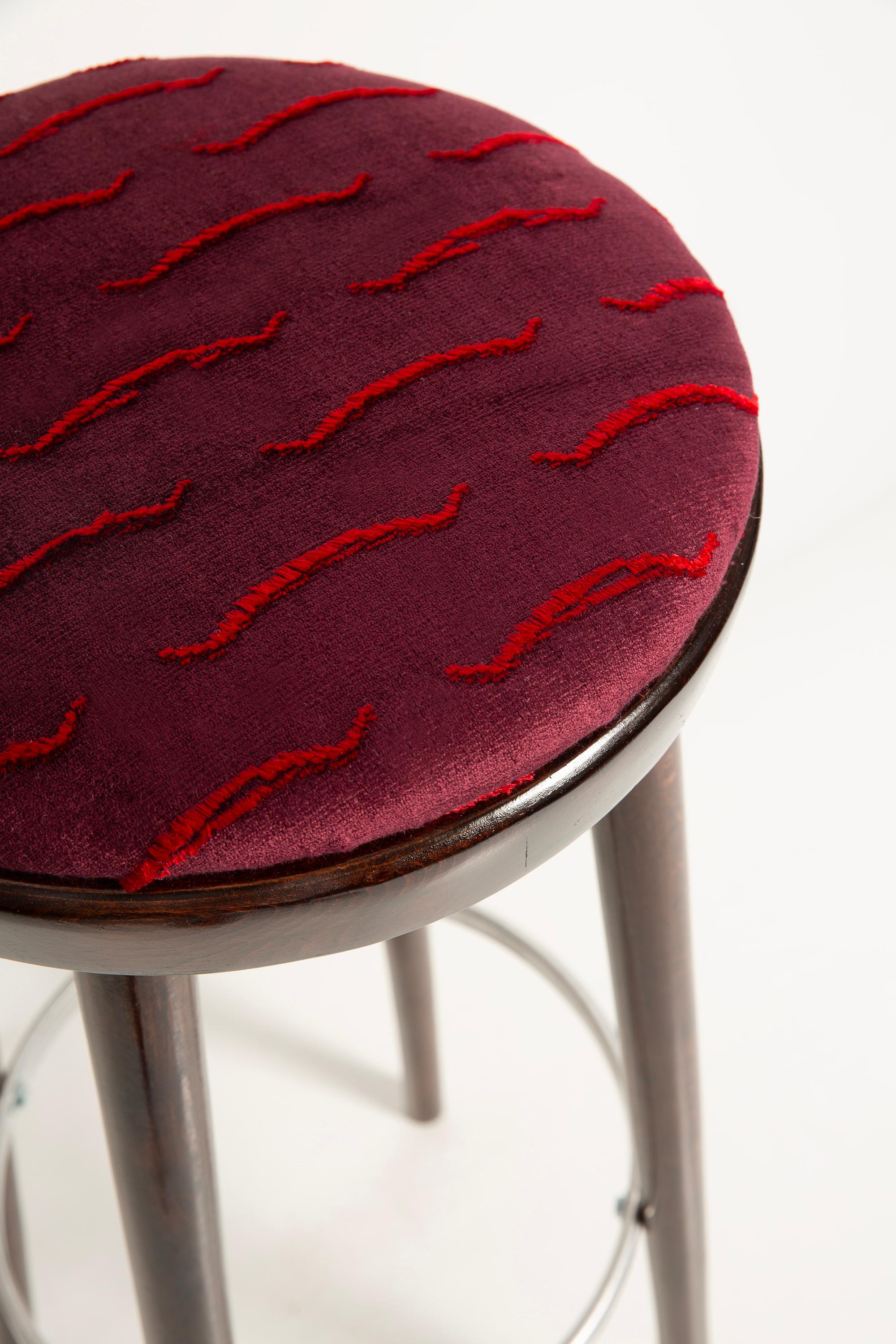 Tres taburetes de bar Mid Century Velvet Nouvelles Vagues by Dedar, Europa, Años 60 en Excelente estado para la venta en 05-080 Hornowek, PL