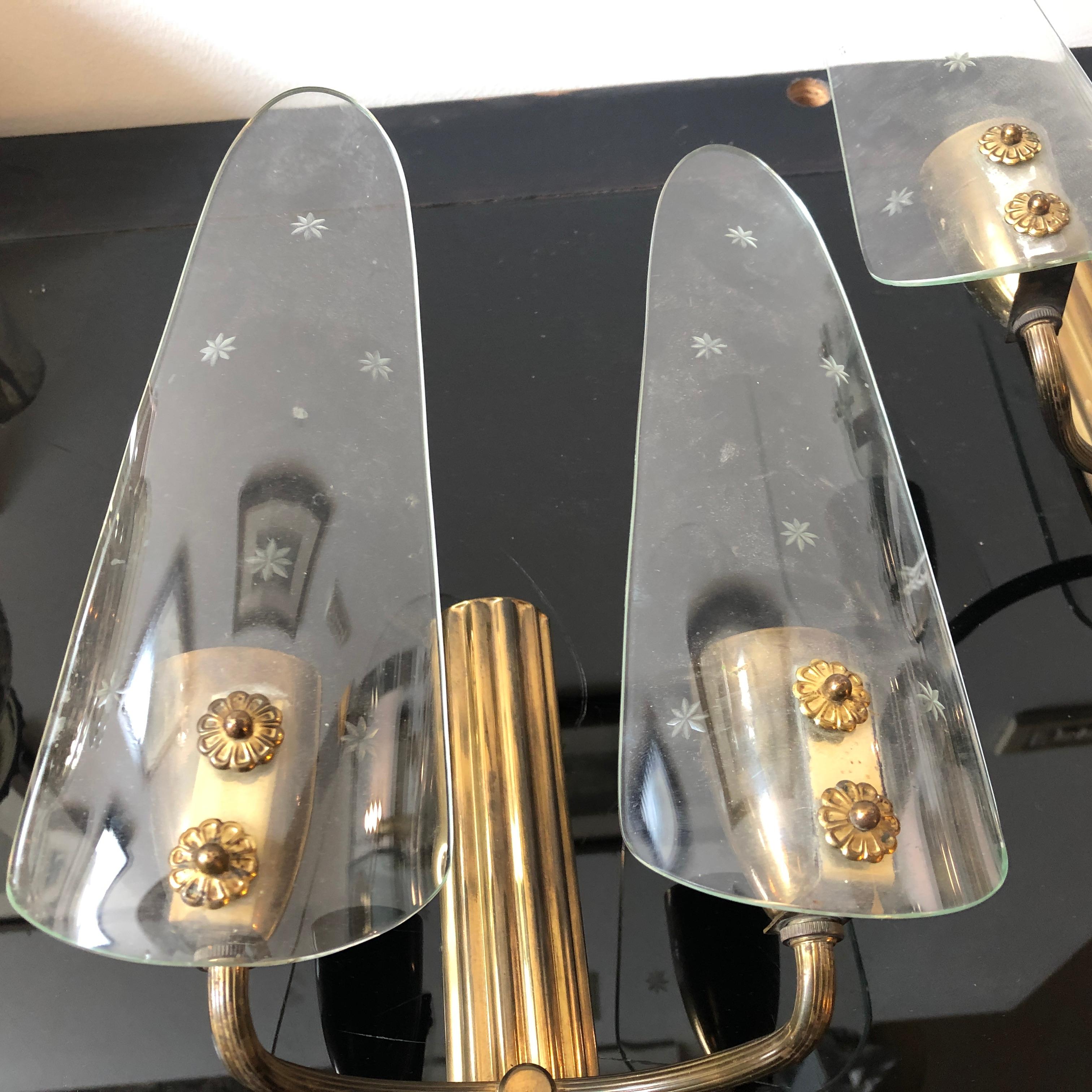 1950s Three Mid-Century Modern Brass and Engraved Glass Italian Wall Sconces 6