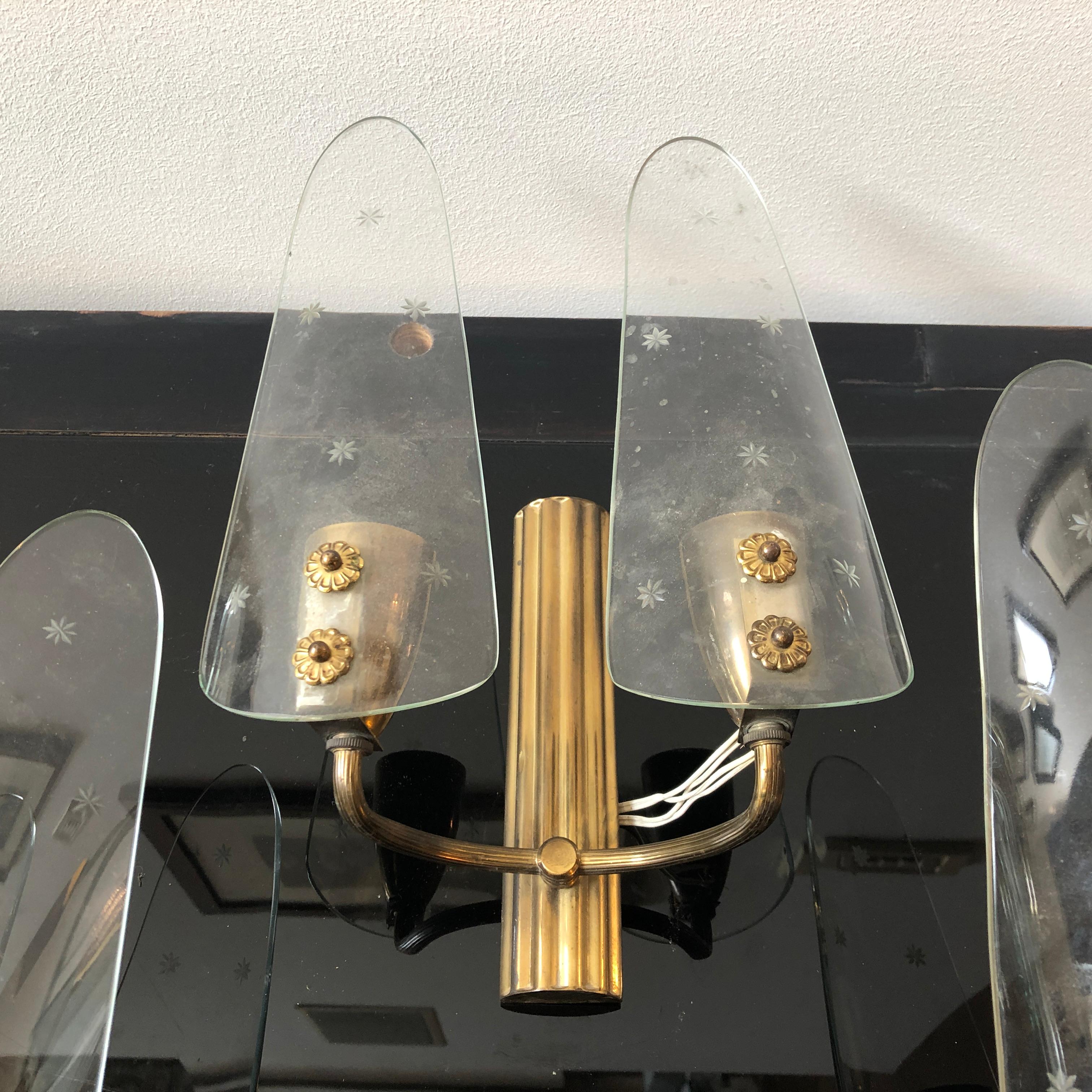 1950s Three Mid-Century Modern Brass and Engraved Glass Italian Wall Sconces 1