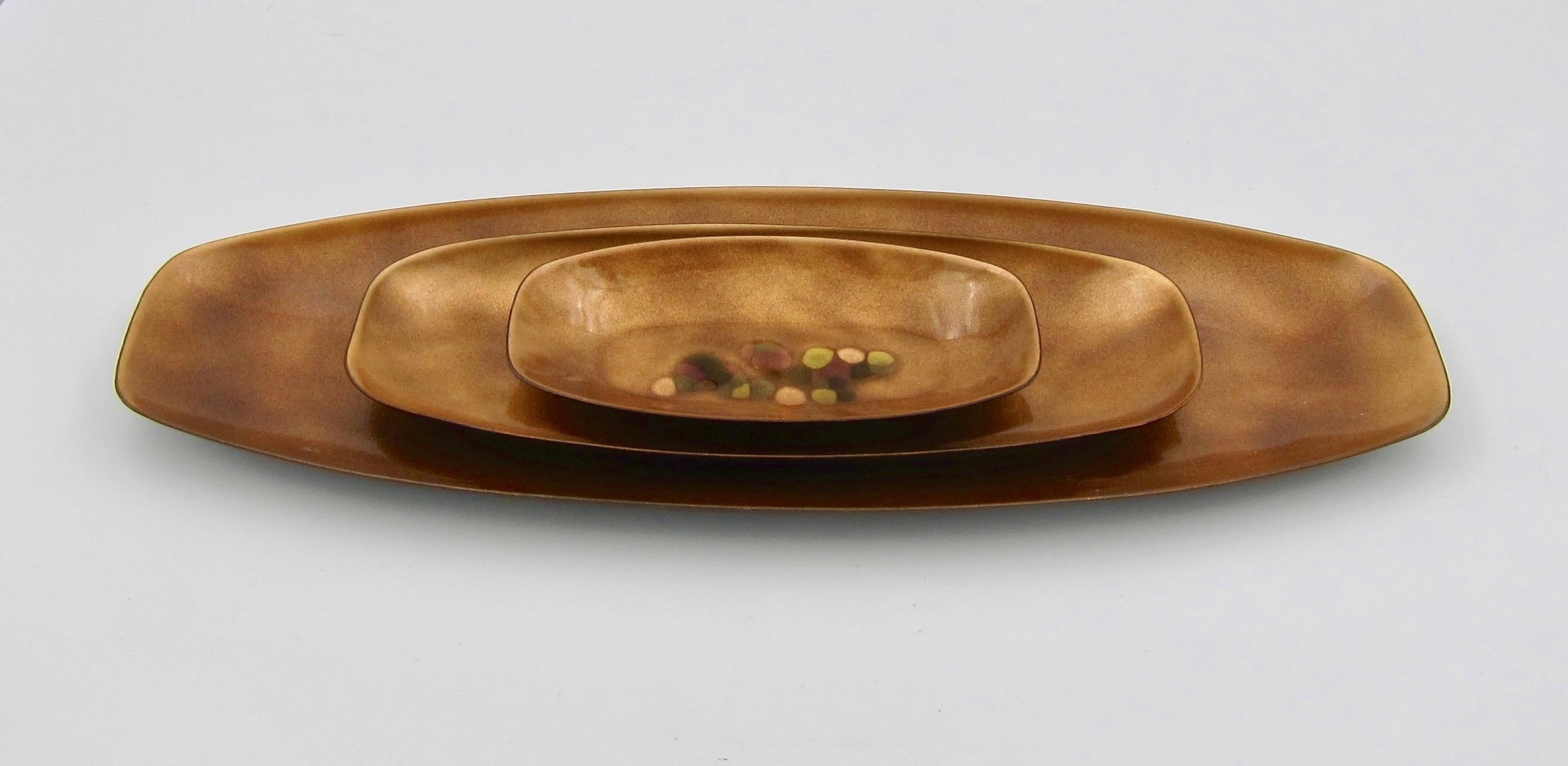 Three Mid-Century Modern Enamel on Copper Trays In Good Condition In Los Angeles, CA