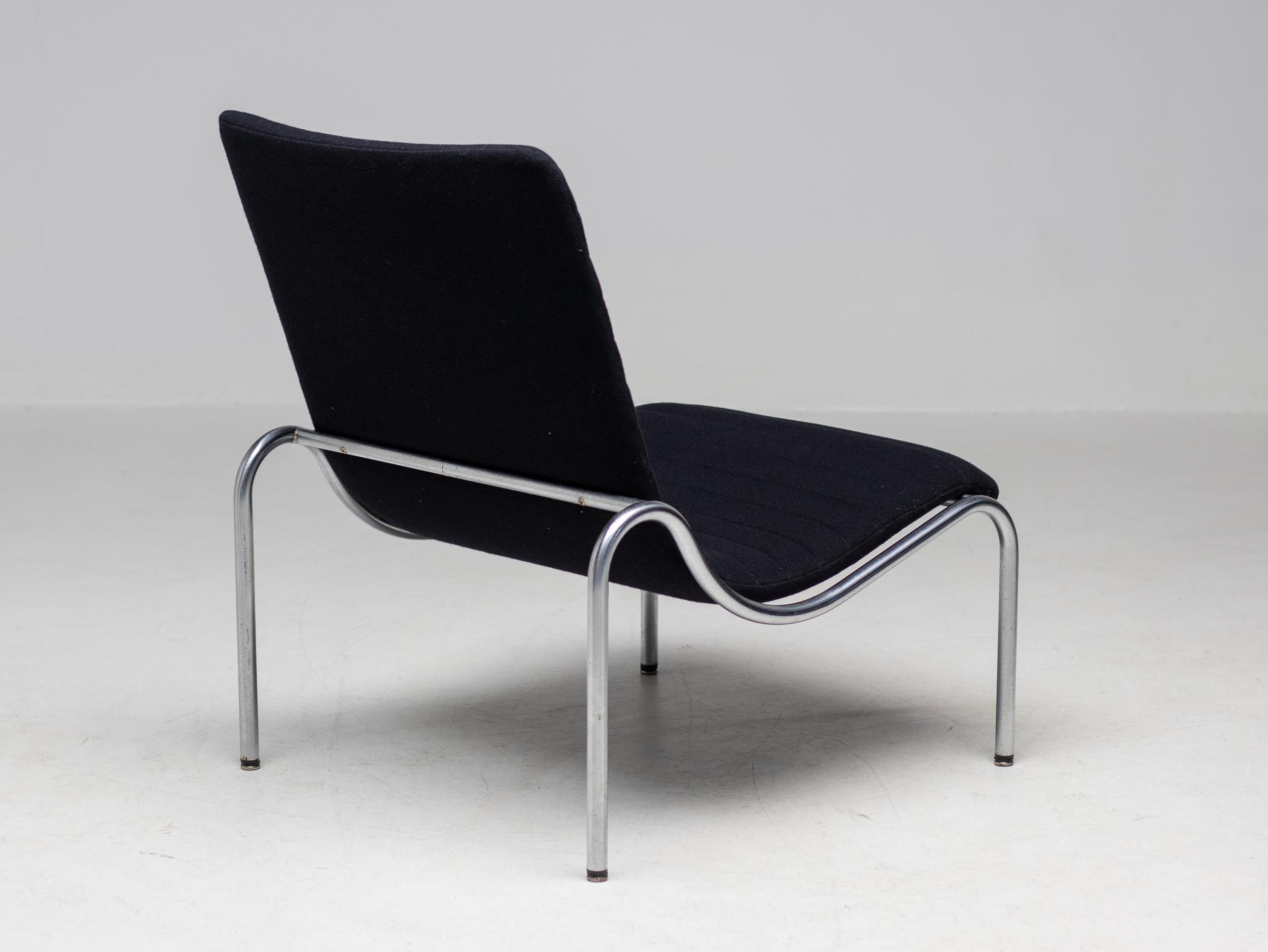 Three Mid Century Modern Kho Liang Ie Model 704 High Back Lounge Chairs Acero en venta