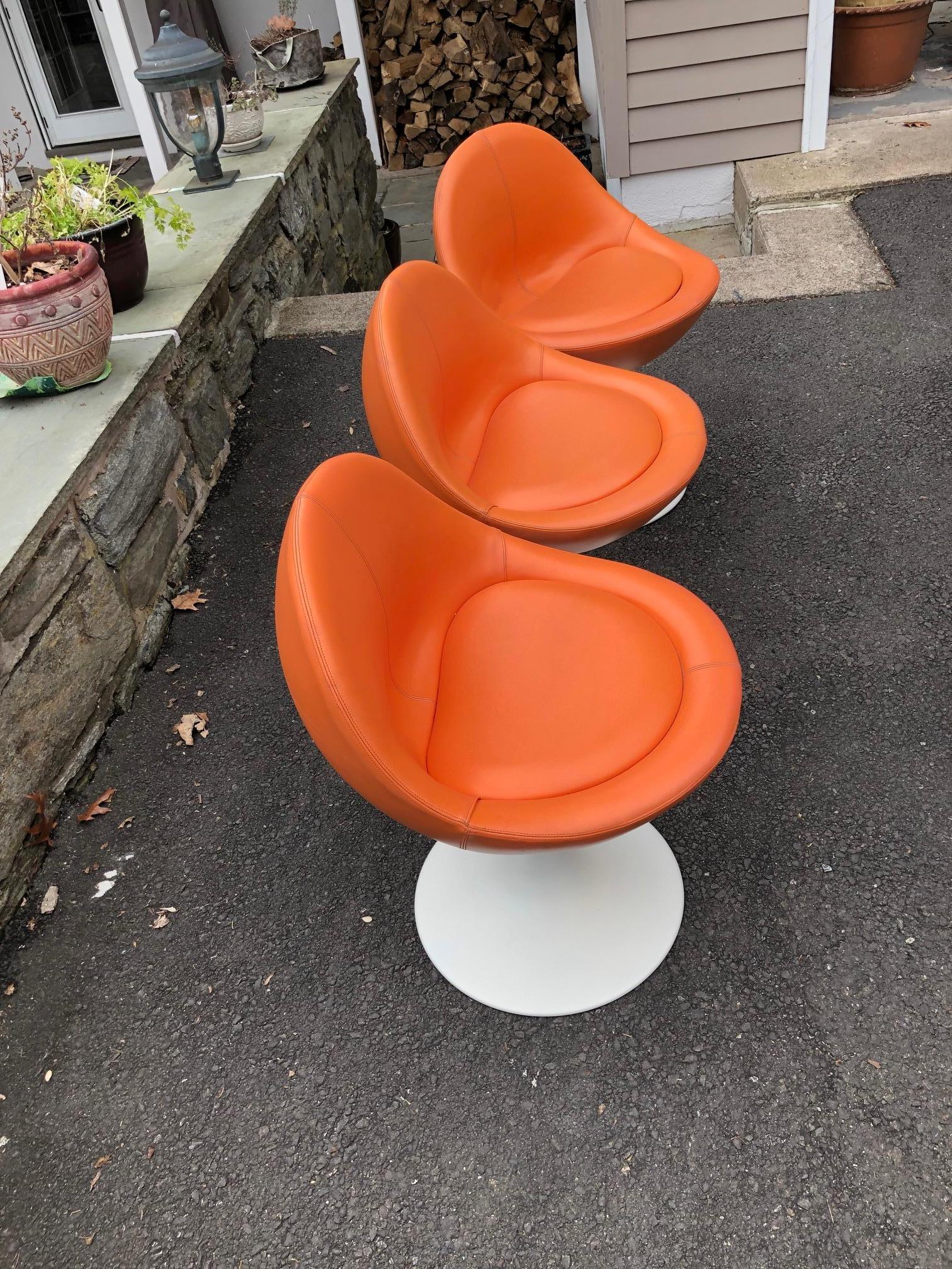 20th Century Three Mid-Century Modern Tulip Chairs For Sale