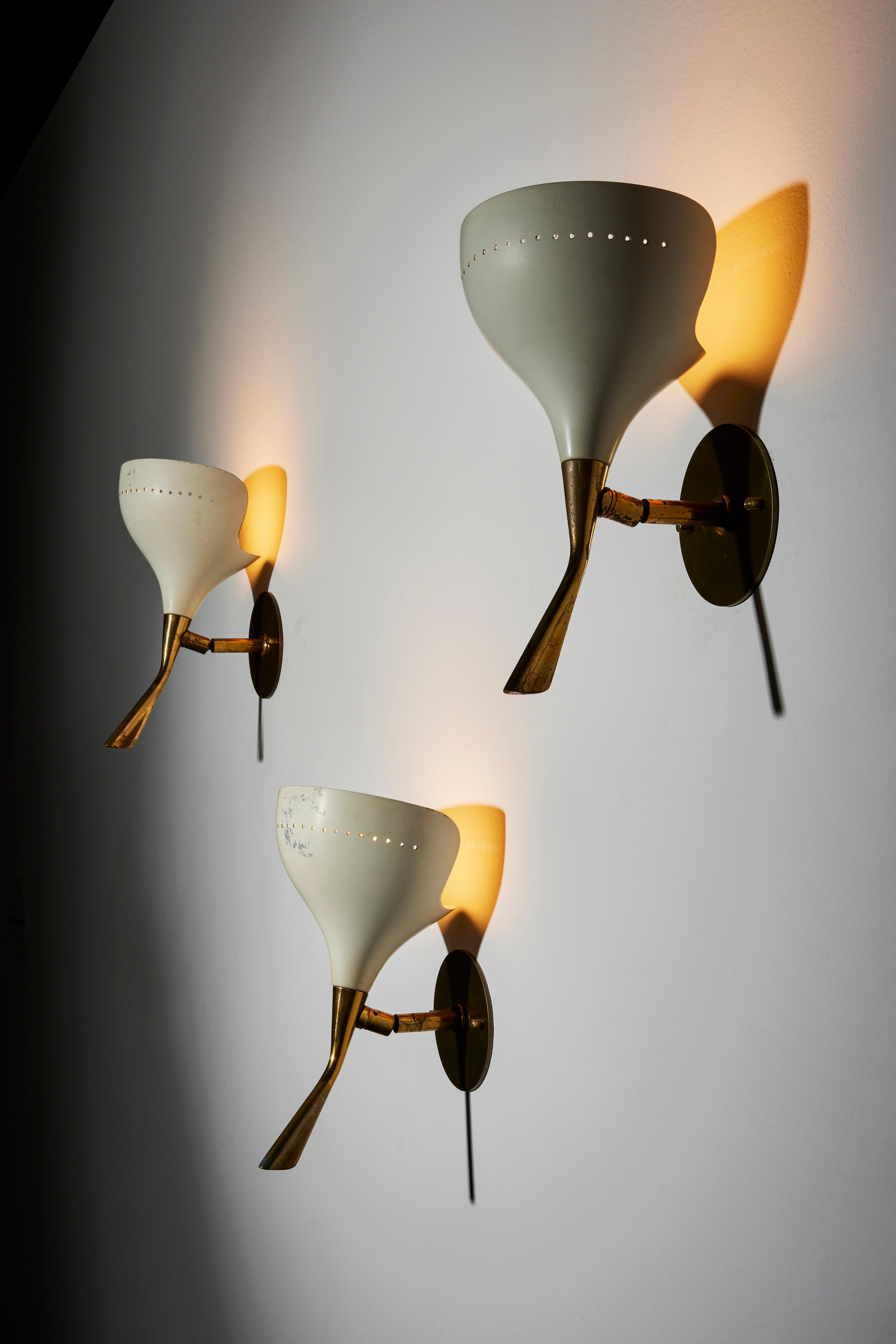 Italian Single Model D12 Sconce by Oscar Torlasco for Lumen For Sale