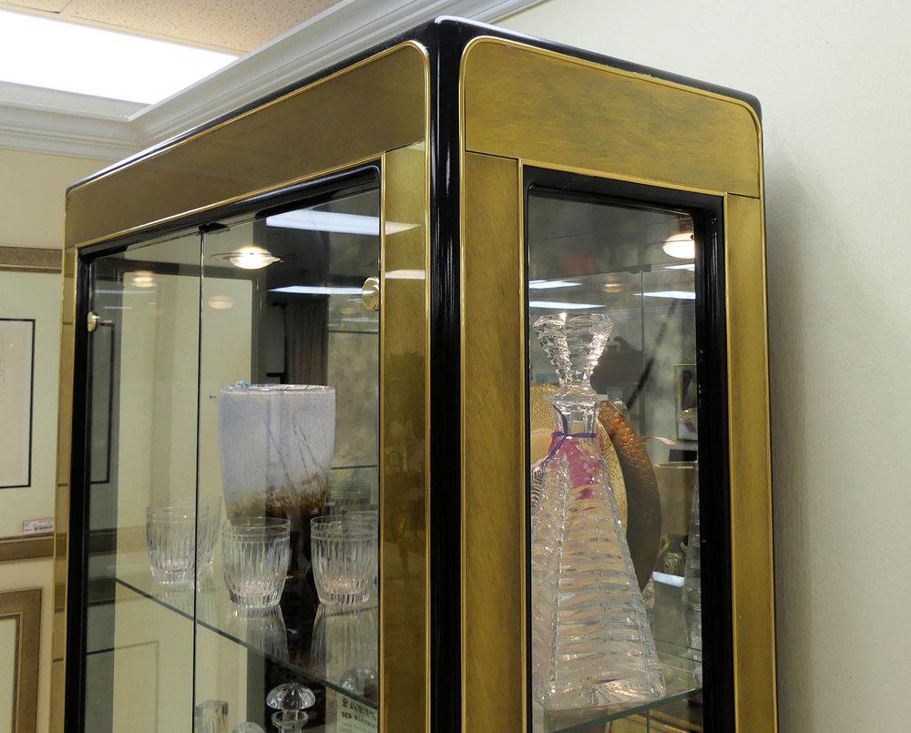 display cabinets for sale