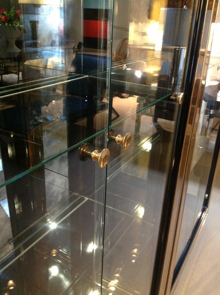 Two Modern Black Lacquered Brass Curio Display Cabinets by Mastercraft In Good Condition In Dallas, TX