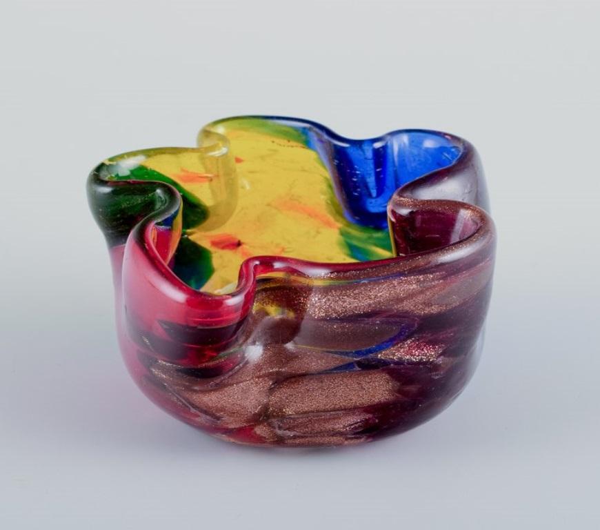 italien Trois bols en verre d'art de Murano Ca 1970 en vente