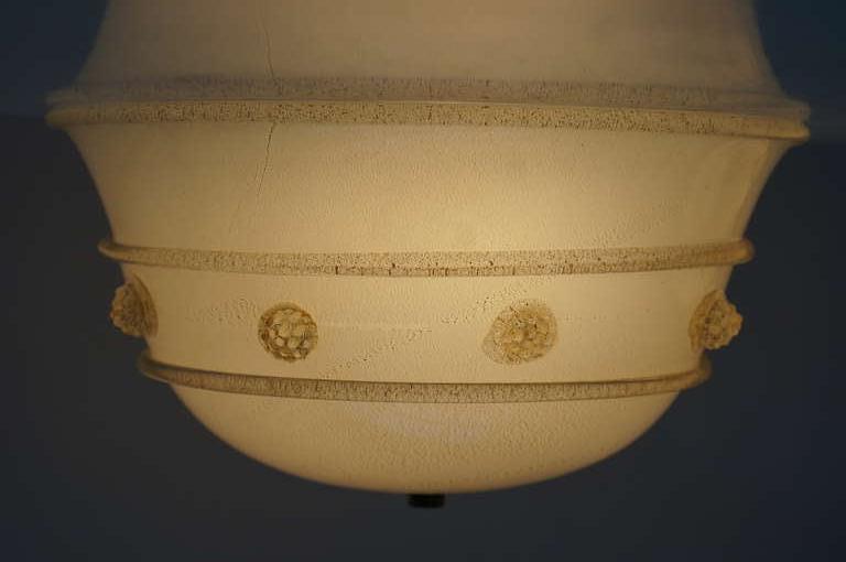 One Murano Glass Ceiling Light Flush Mount with Gold Inclusions by Barovier  In Good Condition For Sale In Antwerp, BE