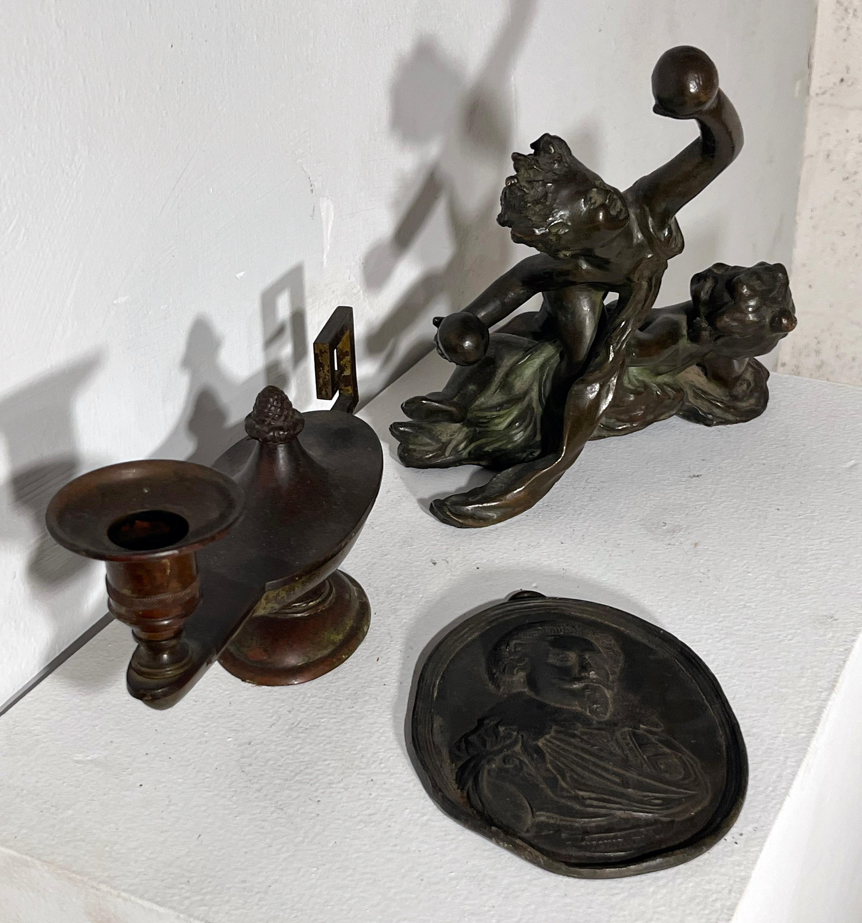 Tre sculture decorative neoclassiche del Cabinet d'Amateur in vendita 3