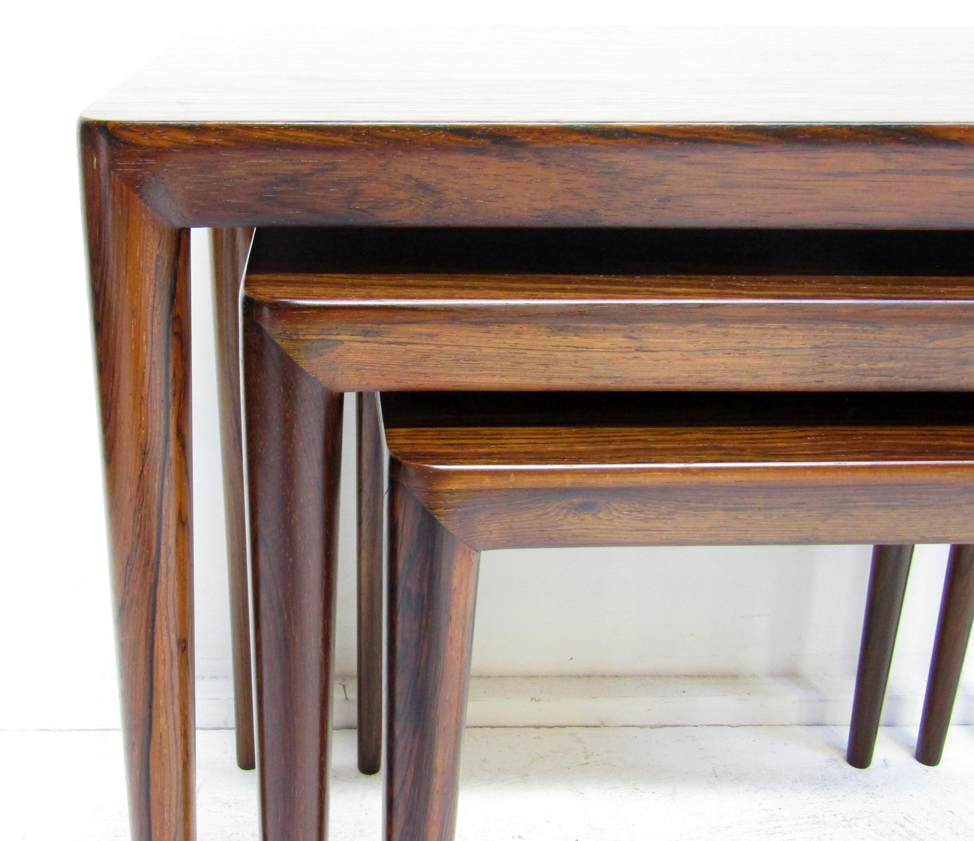 Three Danish 1960s Nesting Tables In Rosewood By Erik Riisager Hansen For Haslev In Good Condition For Sale In Shepperton, Surrey