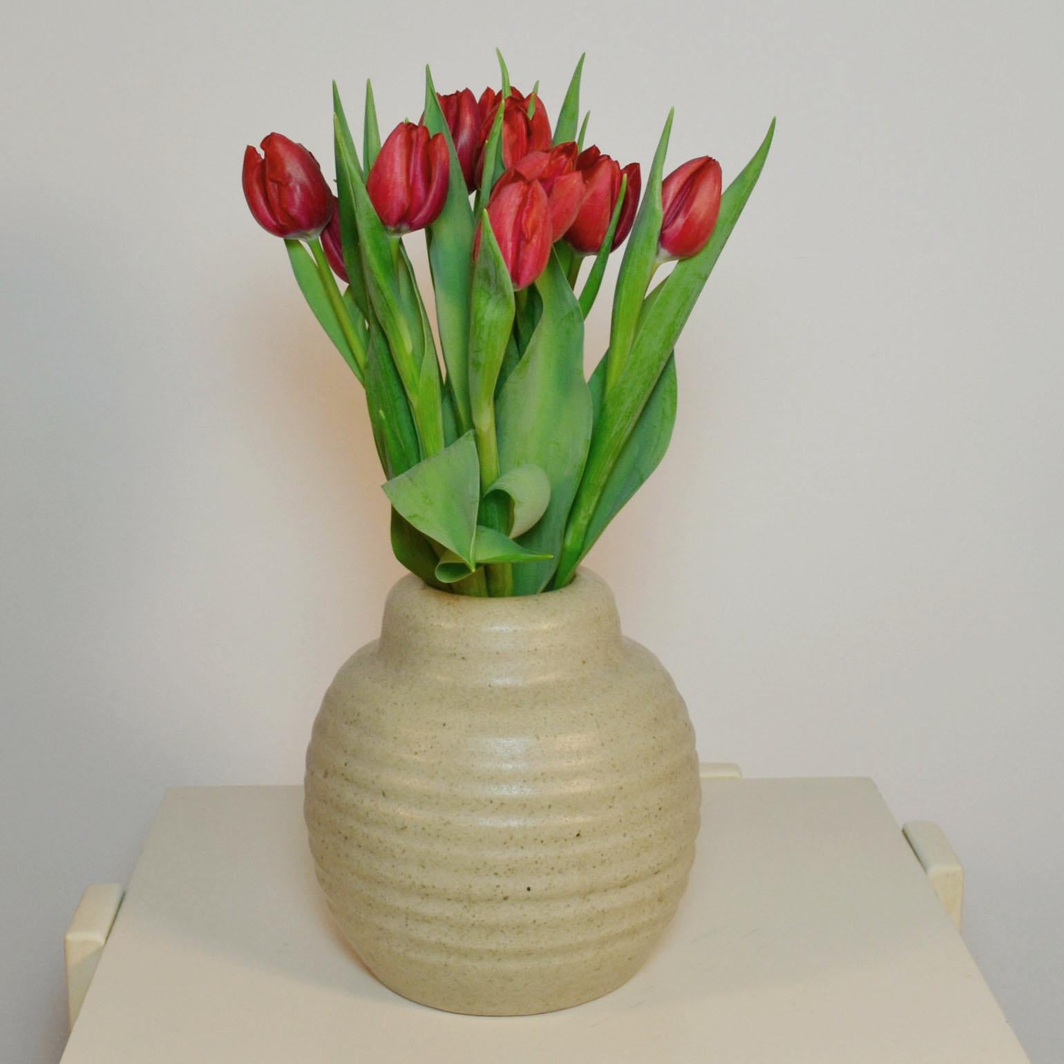 Drei Off White Keramik Studio Pottery Vasen (Ende des 20. Jahrhunderts) im Angebot