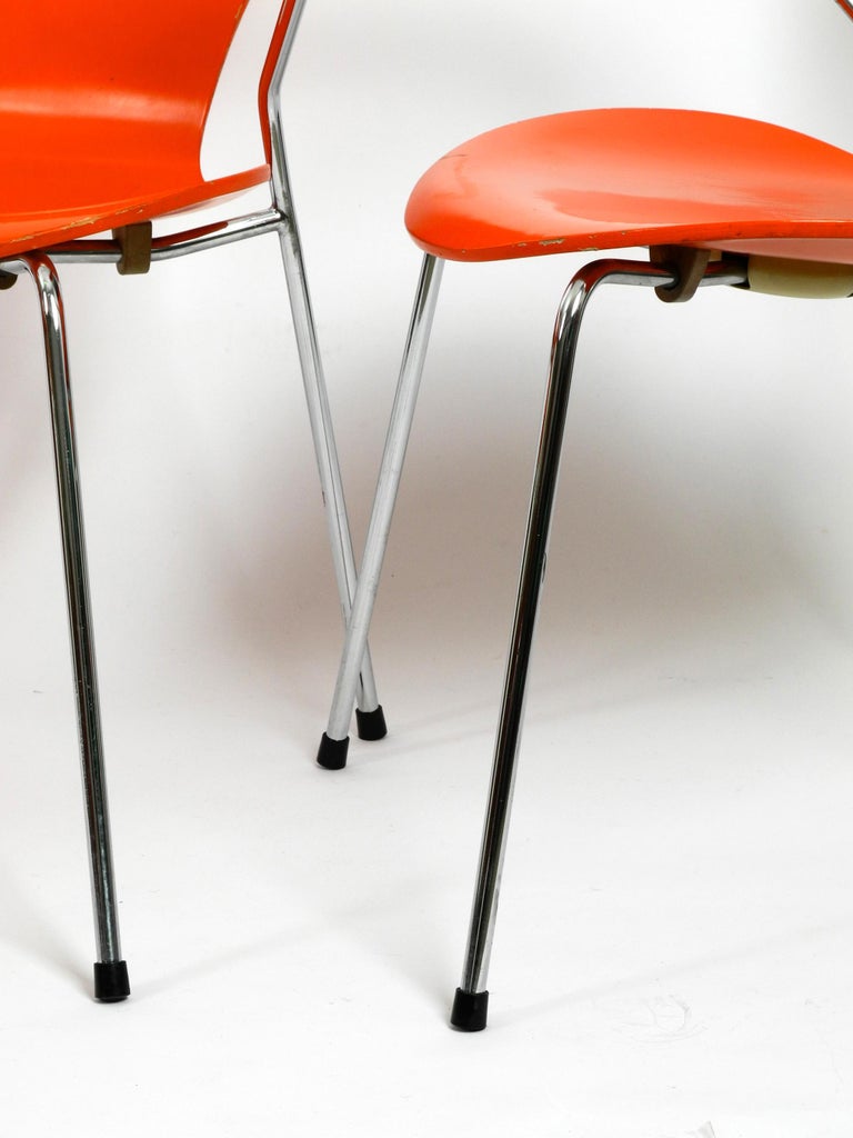 Three Original Arne Jacobsen Armchairs in Orange Mod. 3207 of 1982 For Sale at 1stDibs