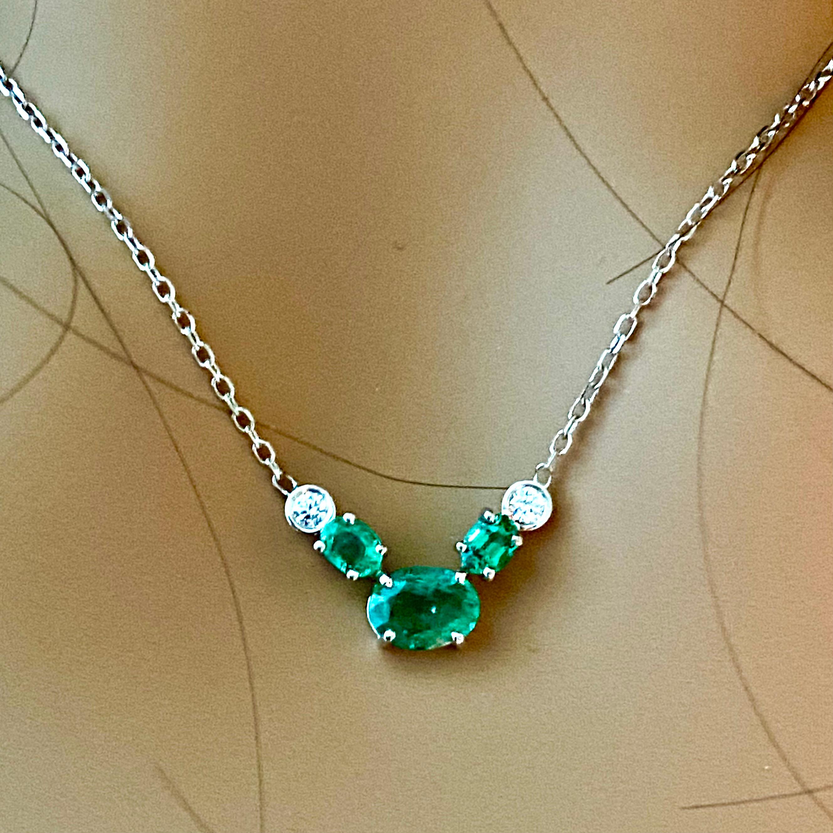 Three Oval Shaped Emerald Bezel Round Diamond White Gold Drop Pendant Necklace In New Condition For Sale In New York, NY
