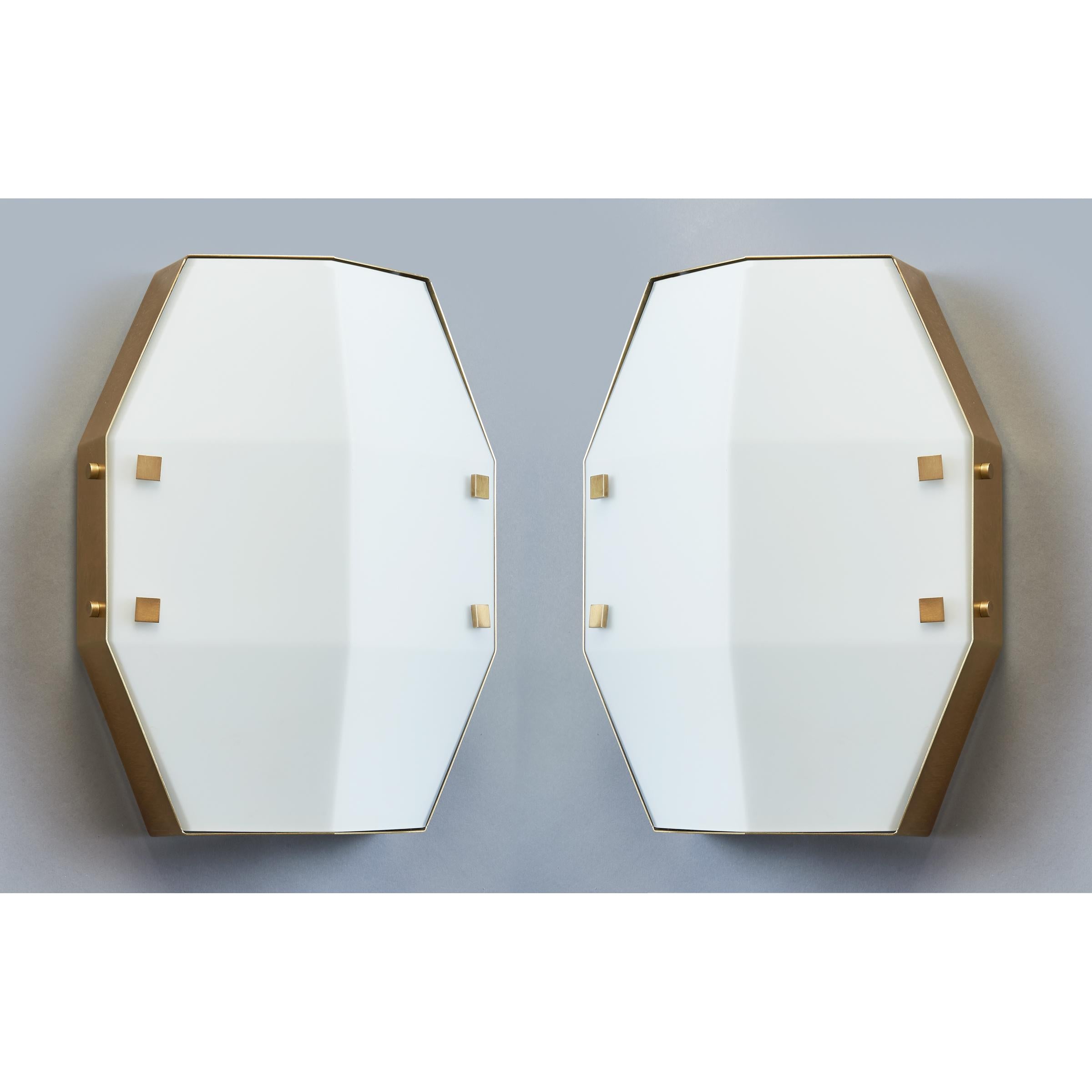 Mid-Century Modern  Arredoluce Pair of Sconces in Satin Opaline Glass, Italy, 1960s