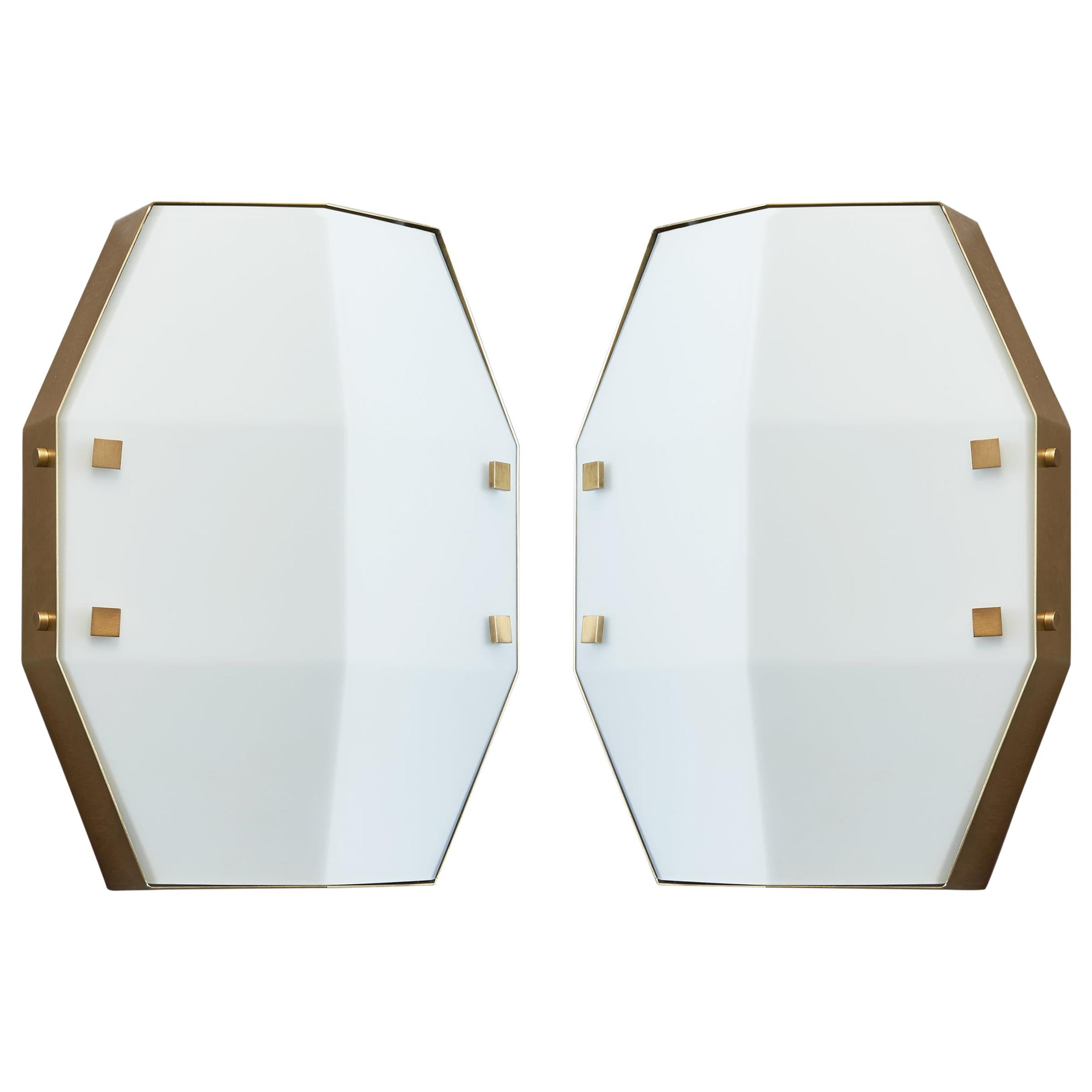 Arredoluce Pair of Sconces in Satin Opaline Glass, Italy, 1960s