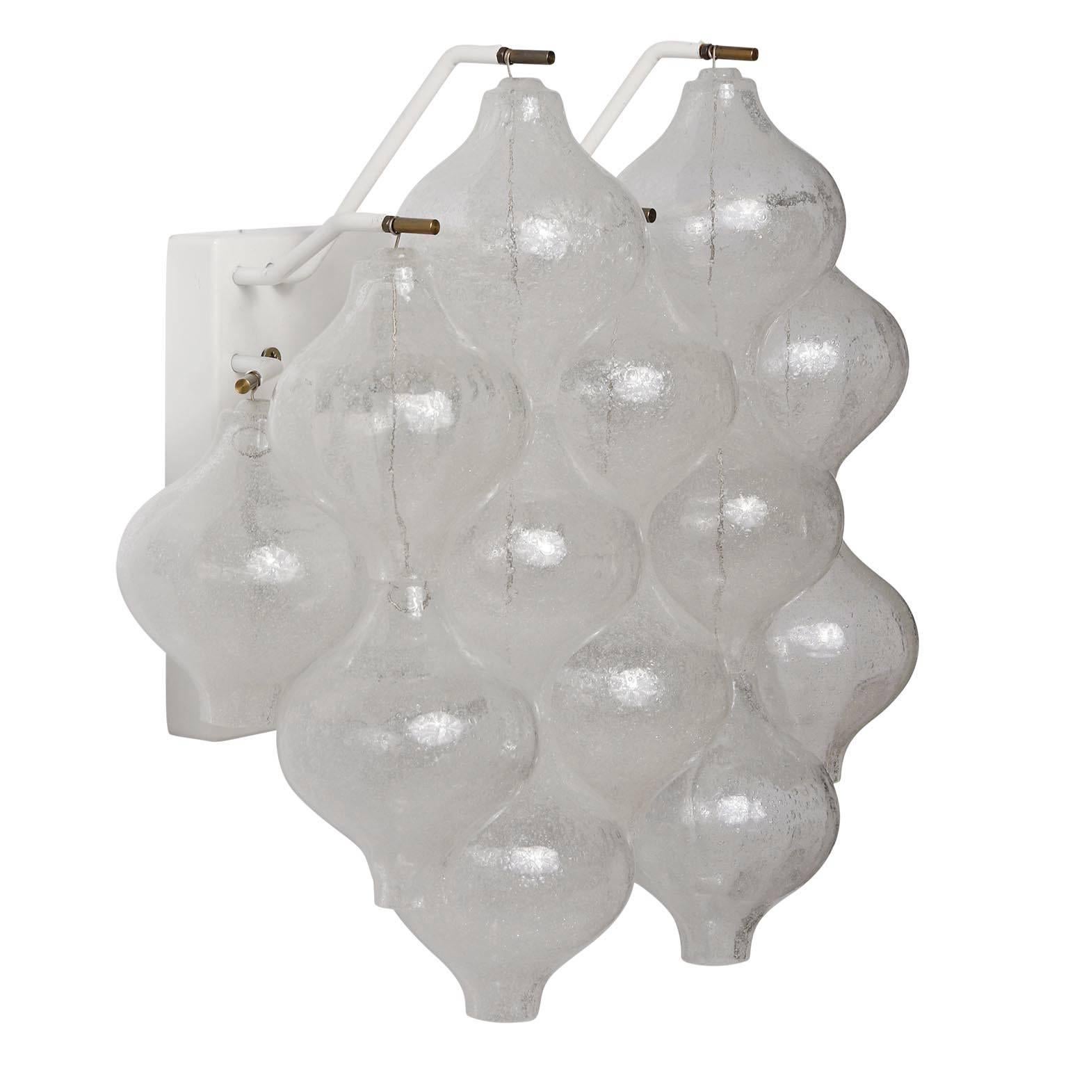 Paar Kalmar 'Tulipan' Wandleuchten Sconces, Murano Glas Messing, 1970er, 5 Paare im Zustand „Gut“ im Angebot in Hausmannstätten, AT