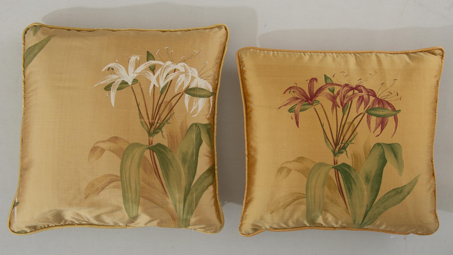 Other Two Pairs of Italian Silk Pillows For Sale