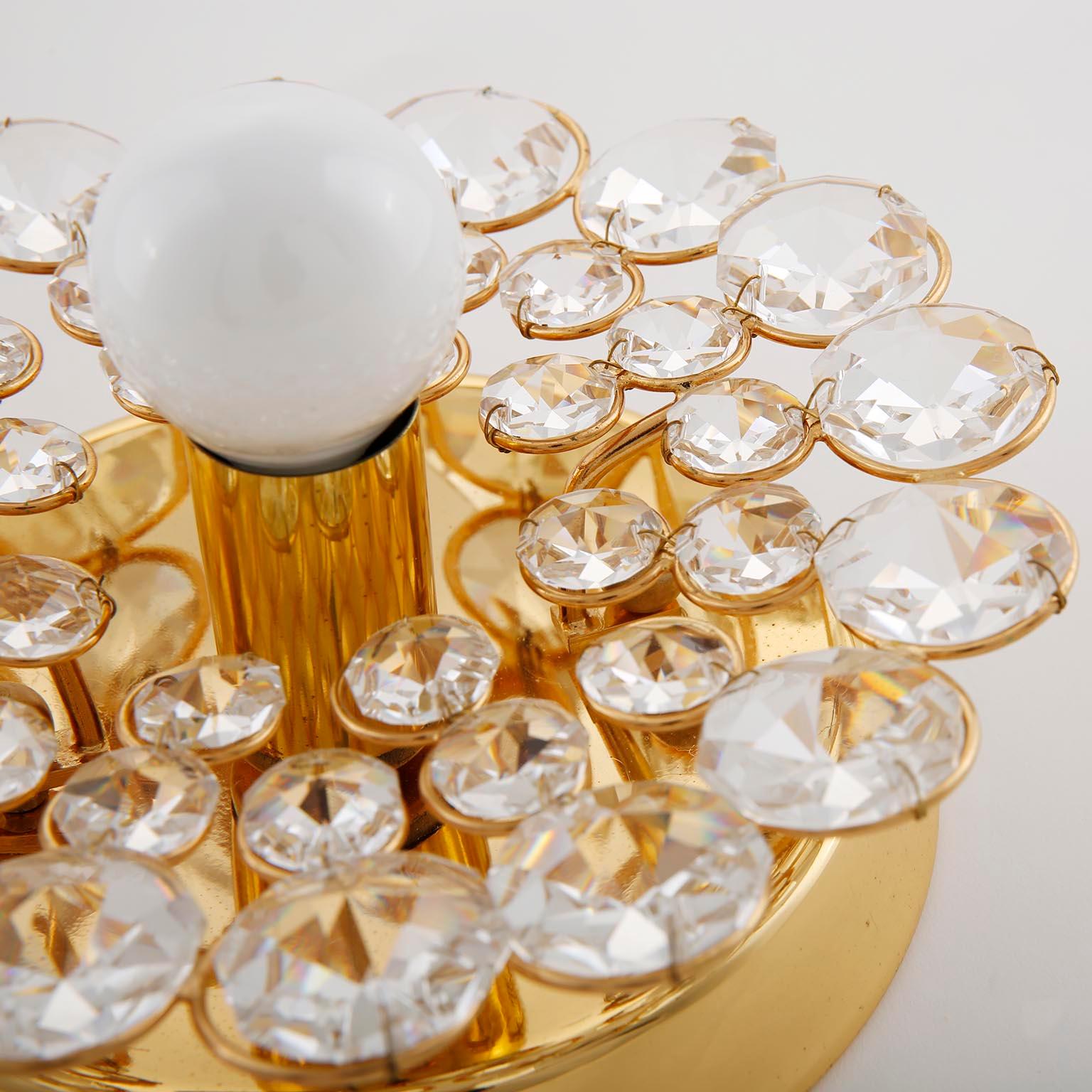 Tedesco Una delle tre lampade a parete Palwa Sconces, ottone dorato, 1970 in vendita