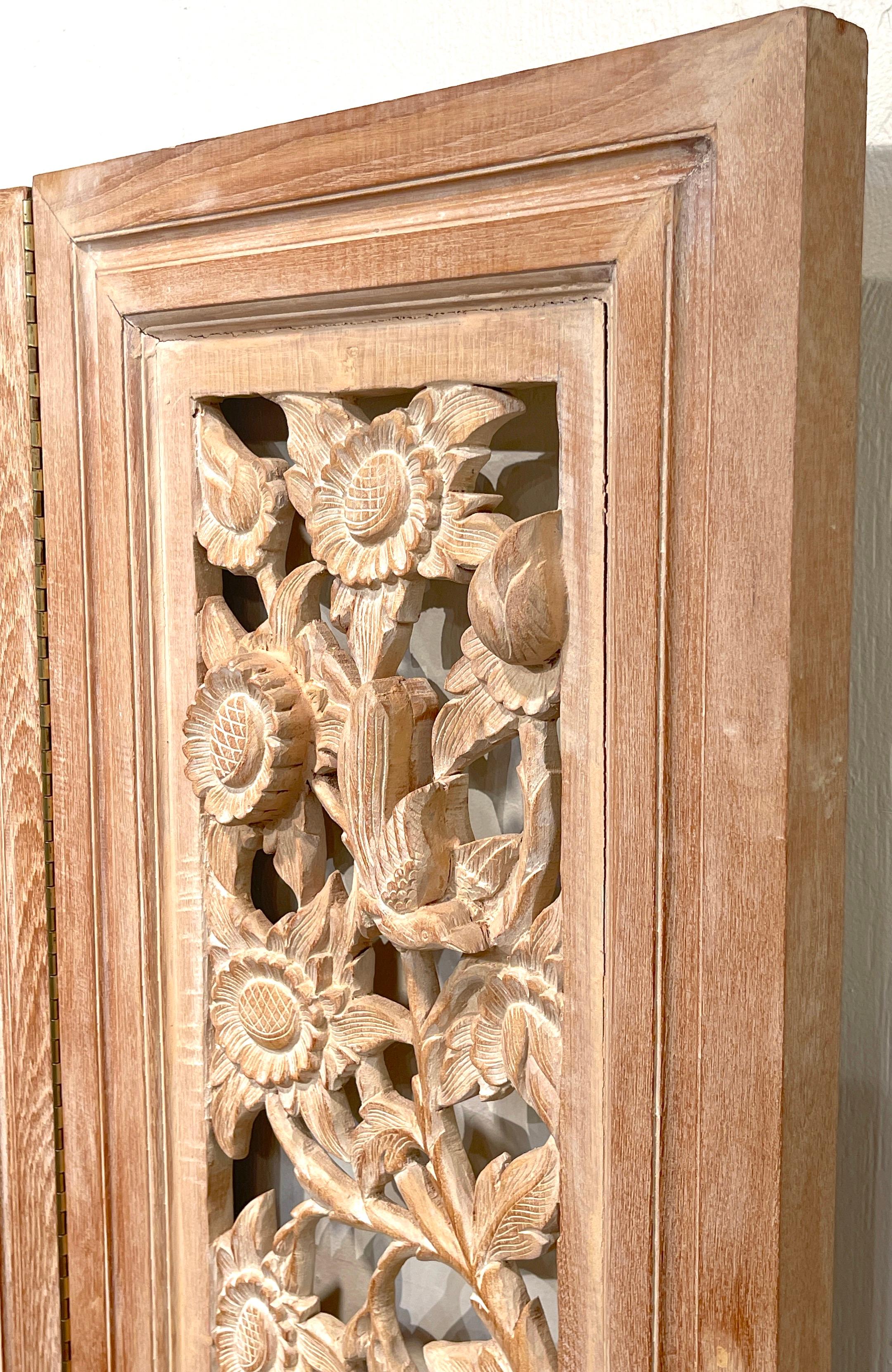 Three-Panel Carved Bleached Hardwood Bird Floral Screen, Style of James Mont  For Sale 4