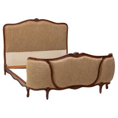 Vintage Three Panel Corbeille Bed