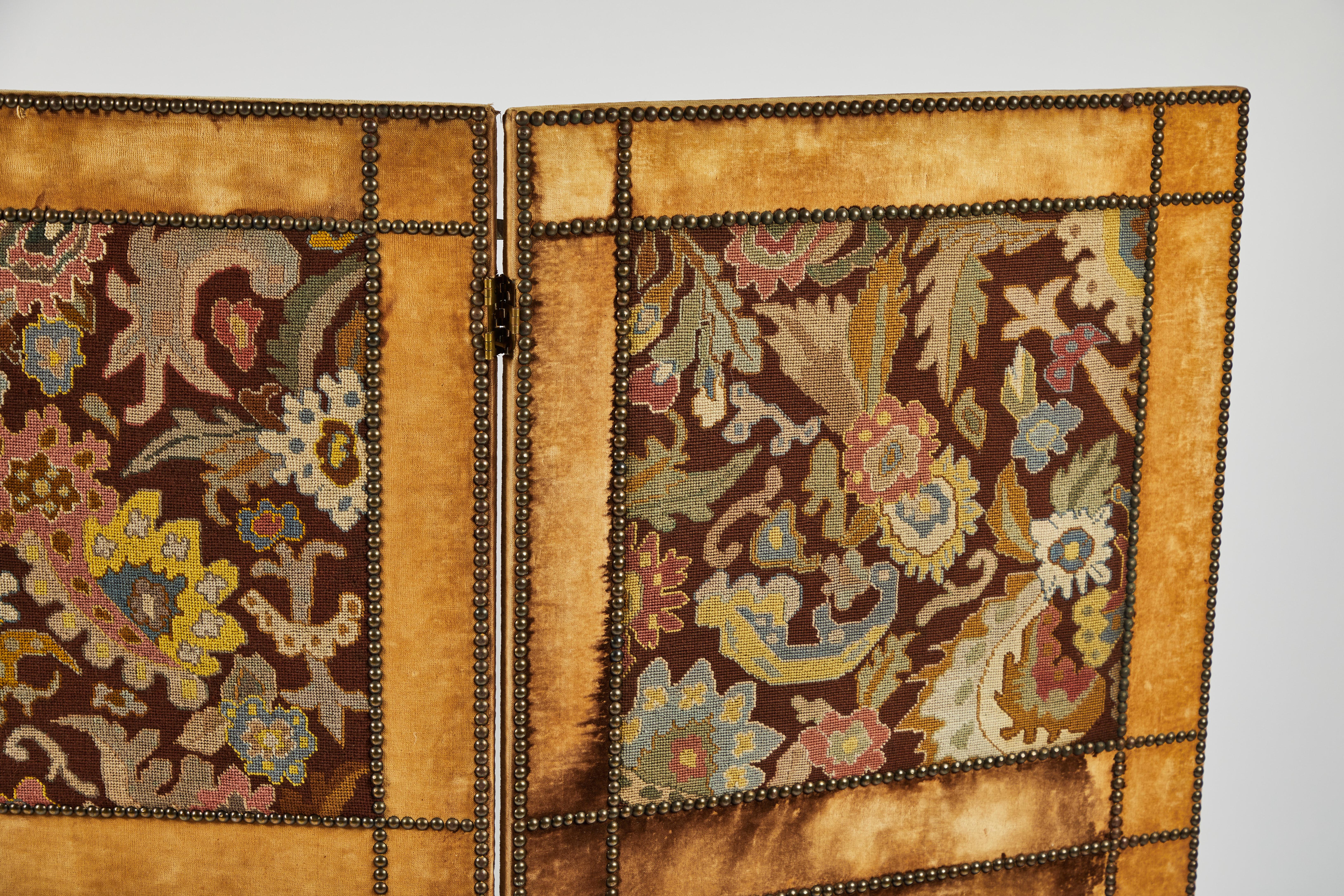 Three-Panel Velvet and Tapestry Folding Screen, 19th Century For Sale 2