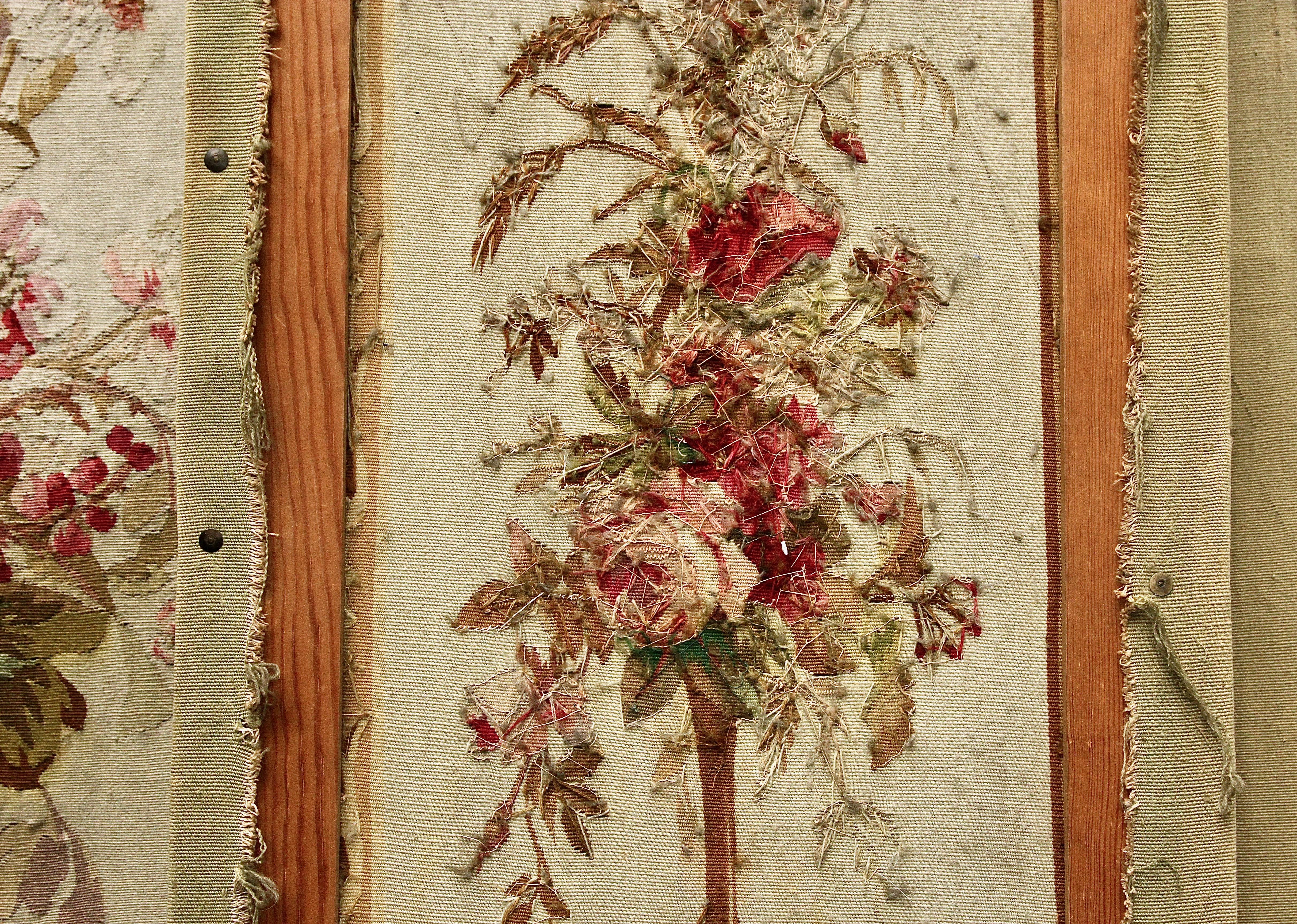 Tres Partes, Antiguo, Bordado Francés, Aubusson, Tapiz, Decoración de Pared en venta 5