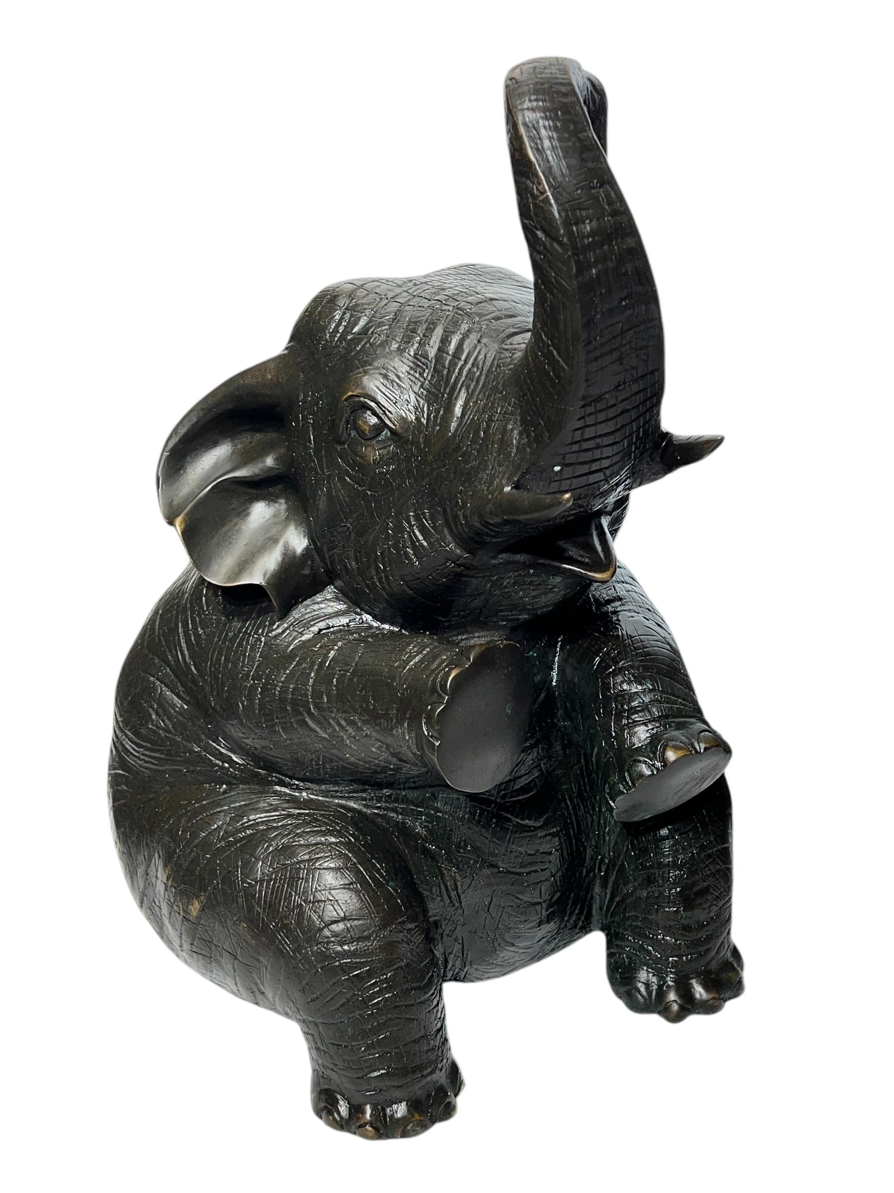 Sconosciuto Tre sculture di elefante in bronzo patinato in vendita